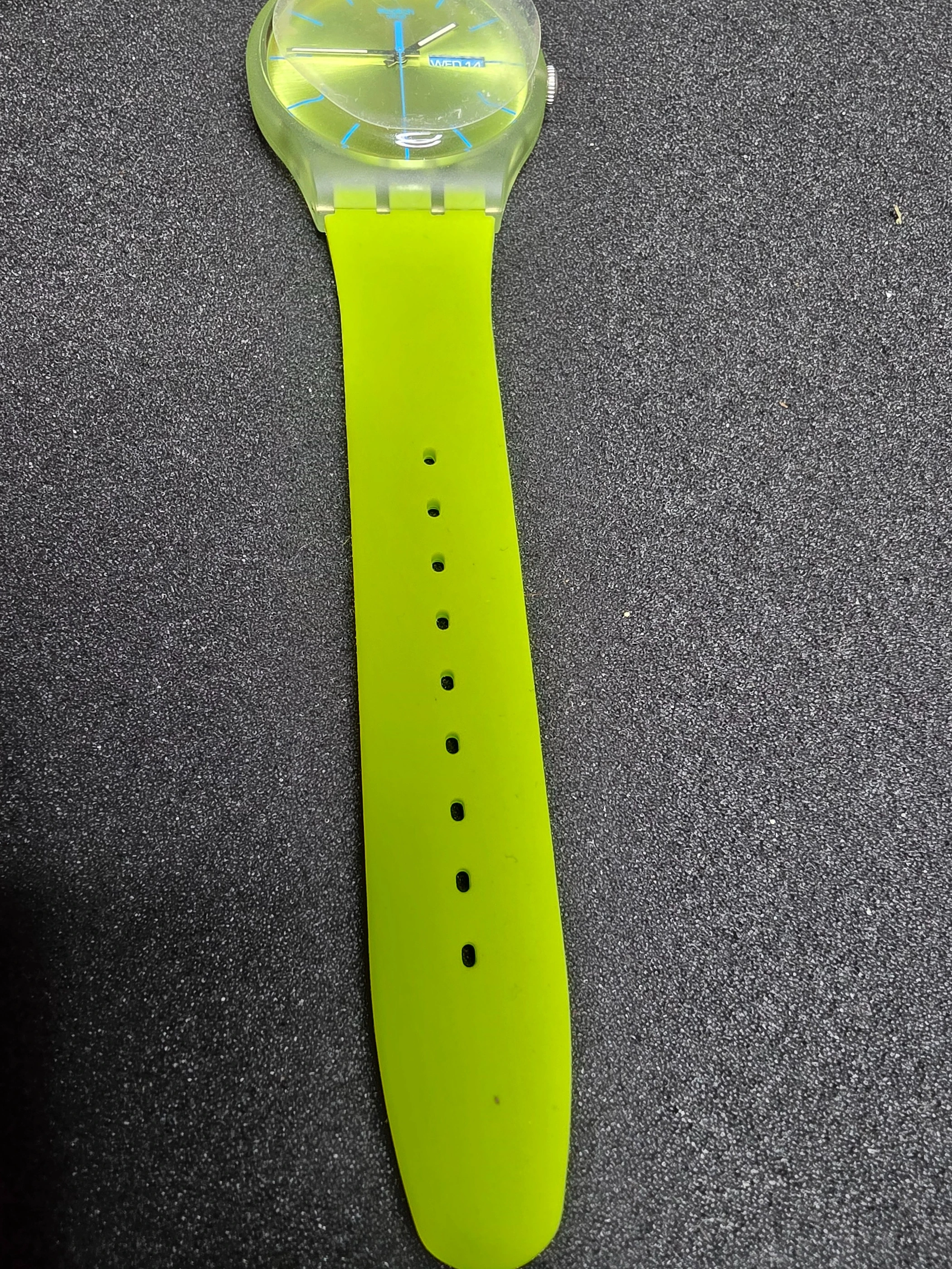 Swatch Lime Rebel SUOG702 – 2016 – Unworn – Bold Design 5