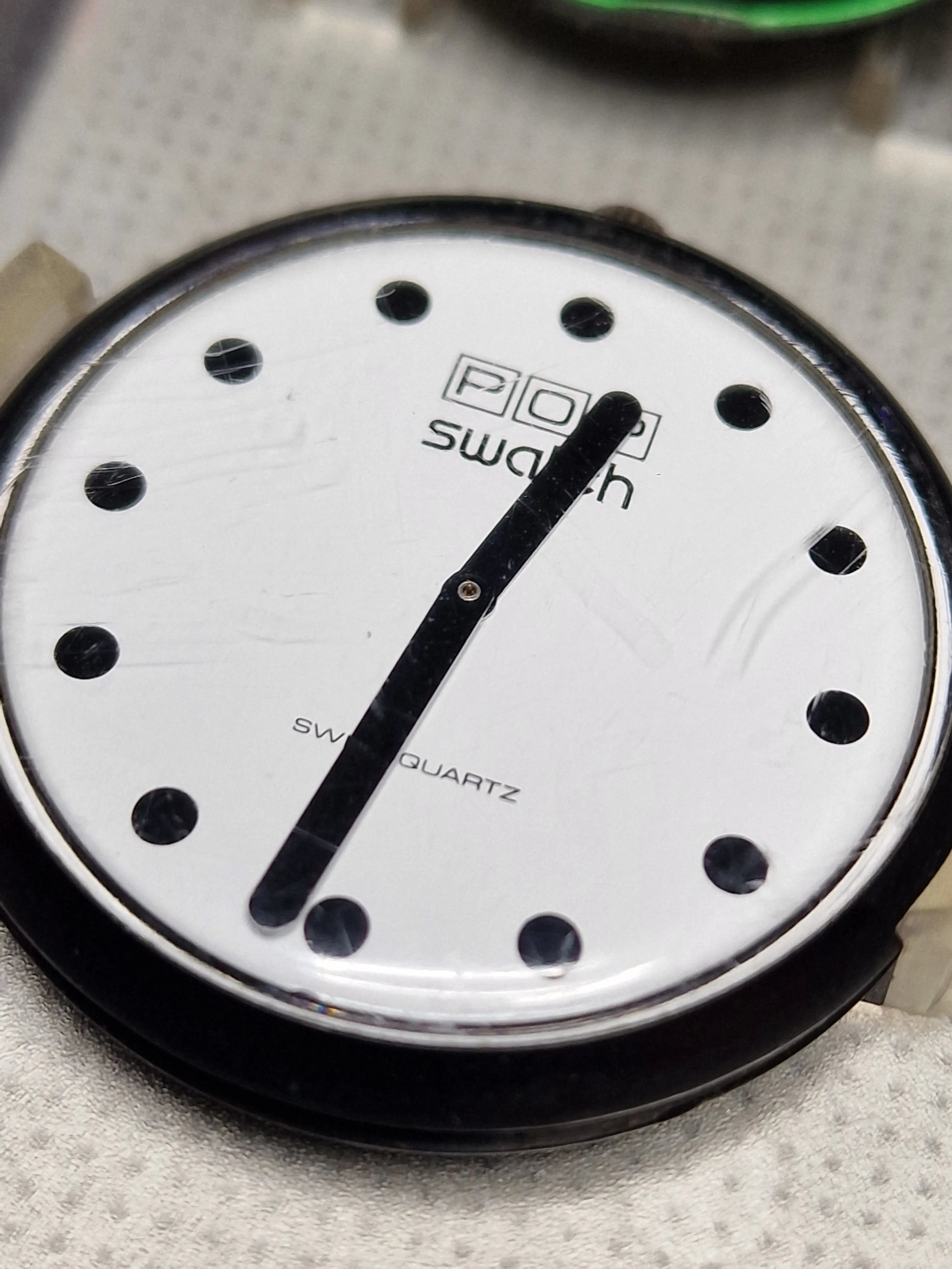 Swatch Pop PWBB120 “Basic Blacko” (1989) – Vintage Icon Used 2