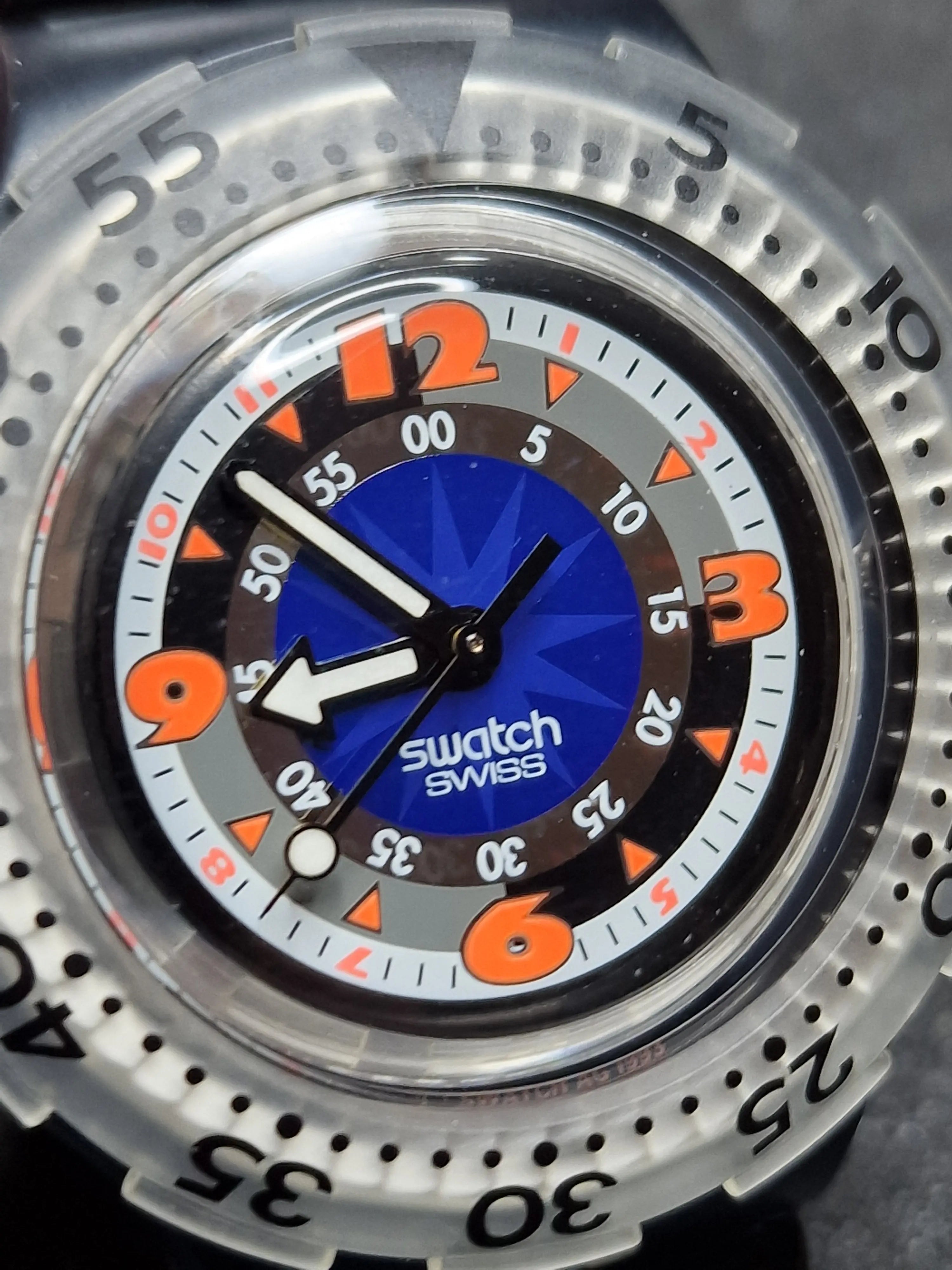 Swatch Scuba 200 SDM100 "Black Gondola" (1994) 5
