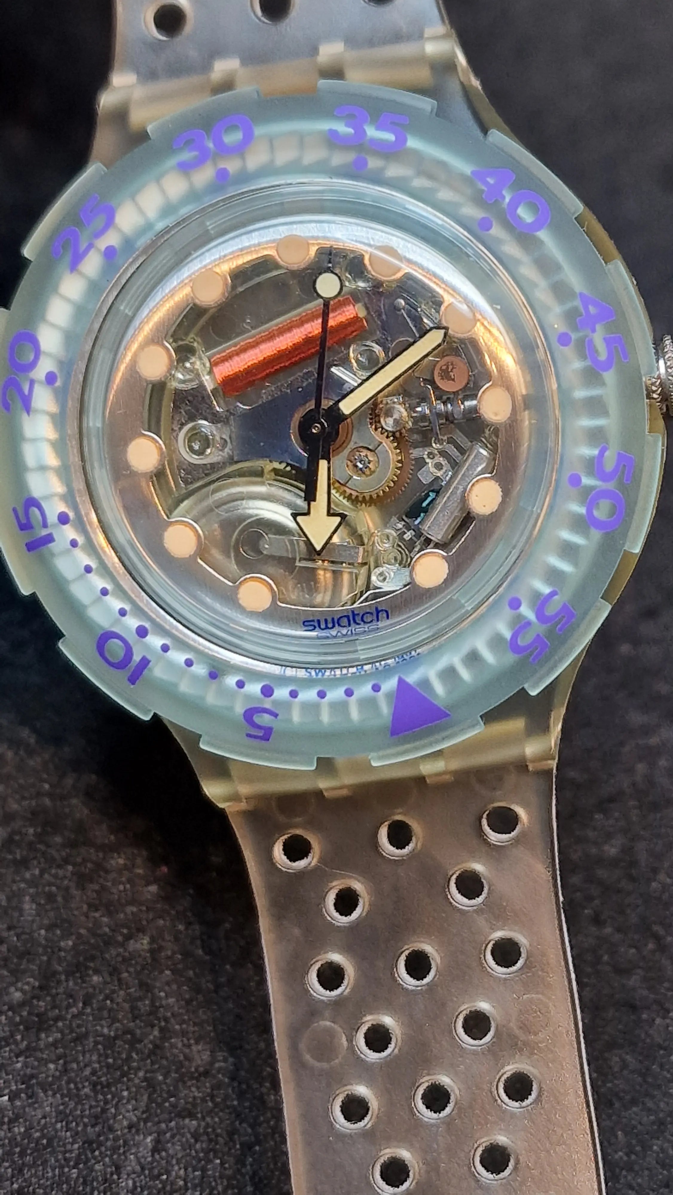 Swatch Scuba SDK104 “Jelly Bubbles” 1992 – Full Set – Vintage Diver 200m 3