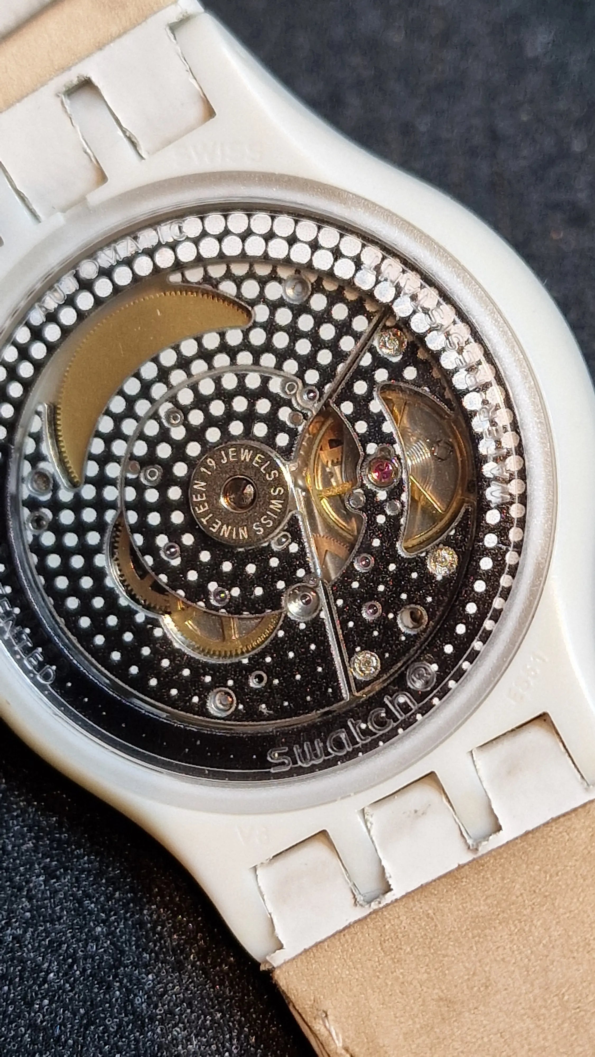 Swatch Sistem51 Automatic SUTM400 “Cream” (AG2013) – Date – See-Through Back 42mm 5