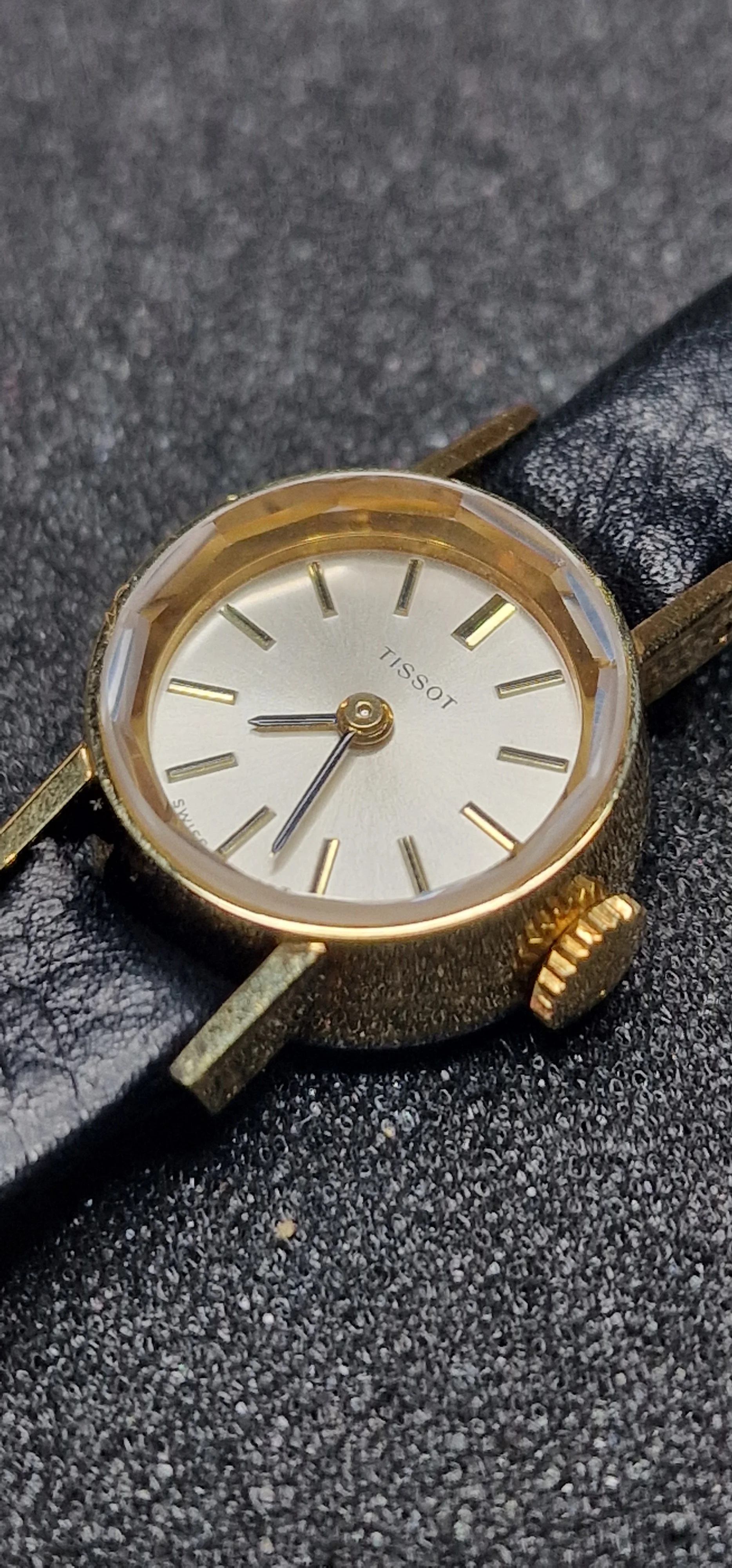 UNWORN! 1960s Vintage TISSOT "Art Deco" – Hand-Wound, 17.5mm, NOS from Old Stock 12
