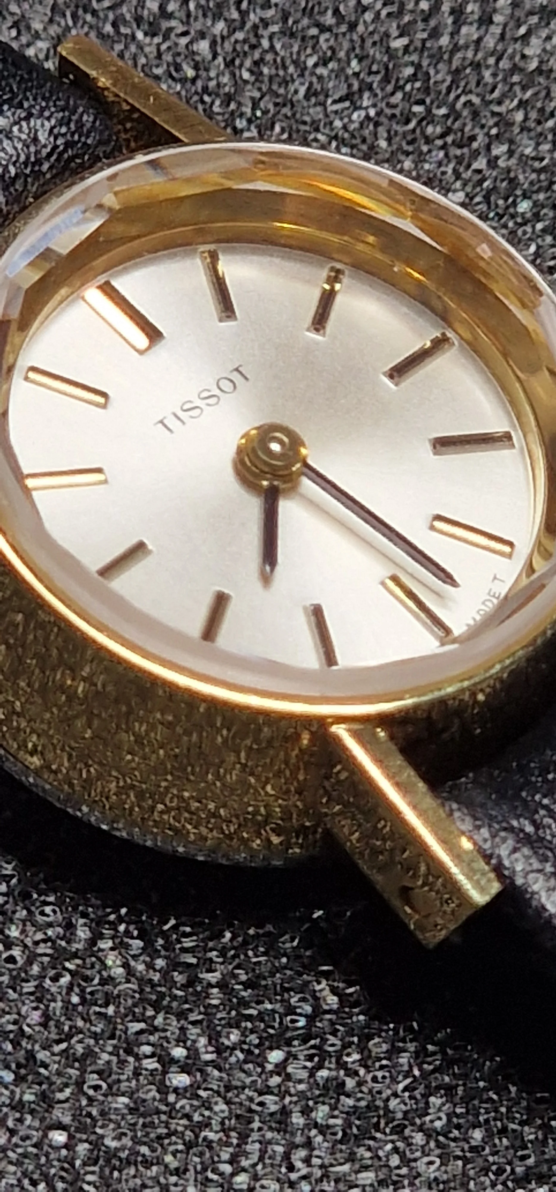 UNWORN! 1960s Vintage TISSOT "Art Deco" – Hand-Wound, 17.5mm, NOS from Old Stock 15