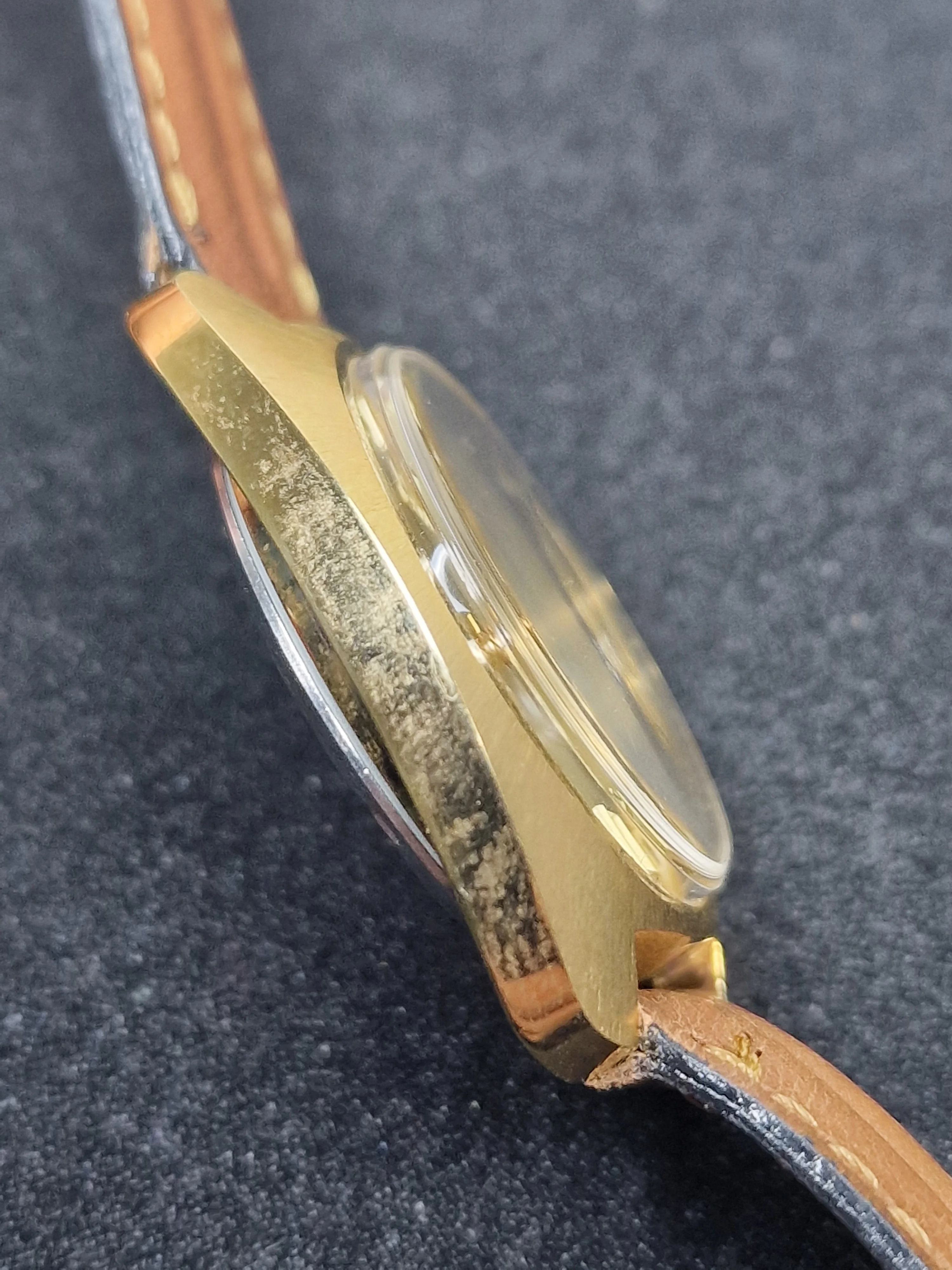 Unworn Vintage Calendar Watch "KANDER" – Swiss Made, Hand-Wound, 60s/70s, Ultra Slim 3