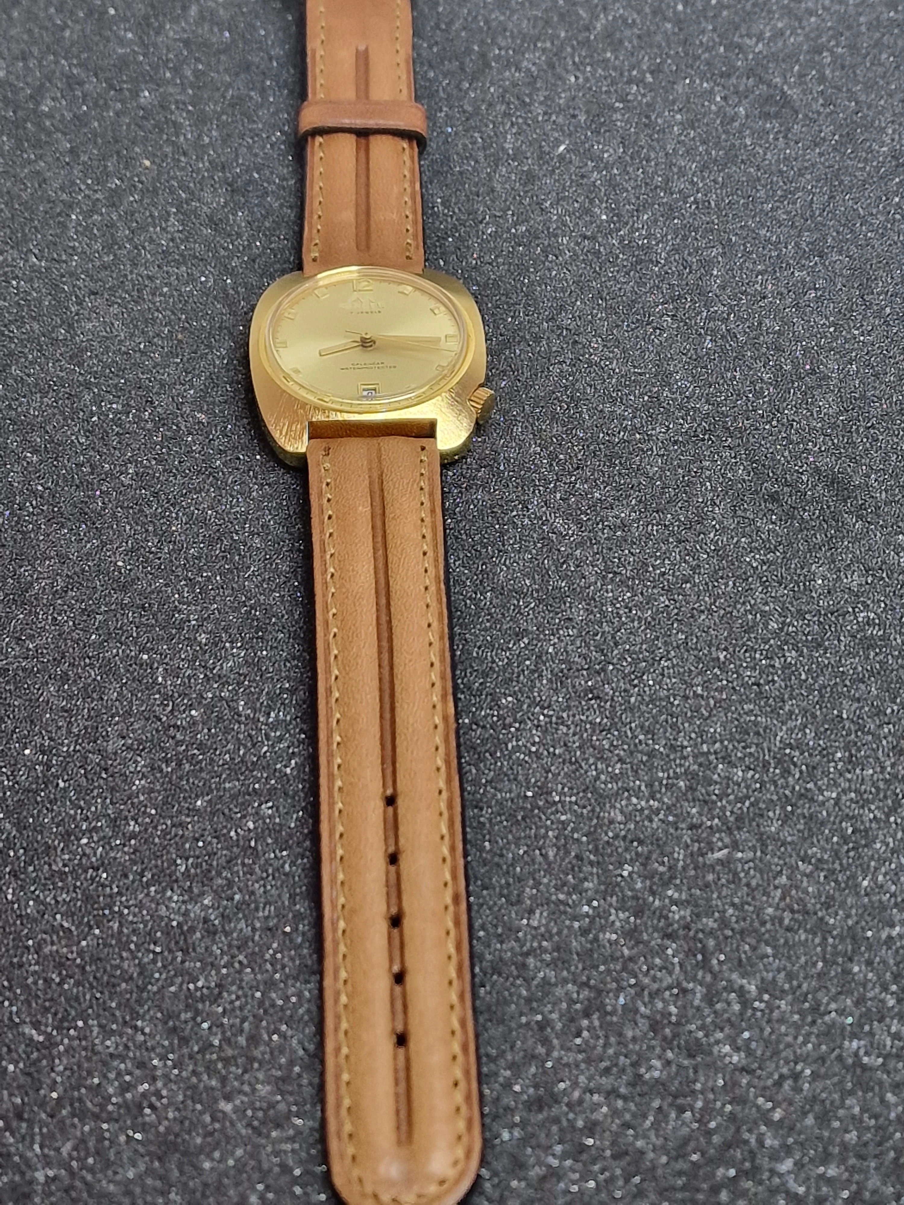 Unworn Vintage Calendar Watch "KANDER" – Swiss Made, Hand-Wound, 60s/70s, Ultra Slim 3