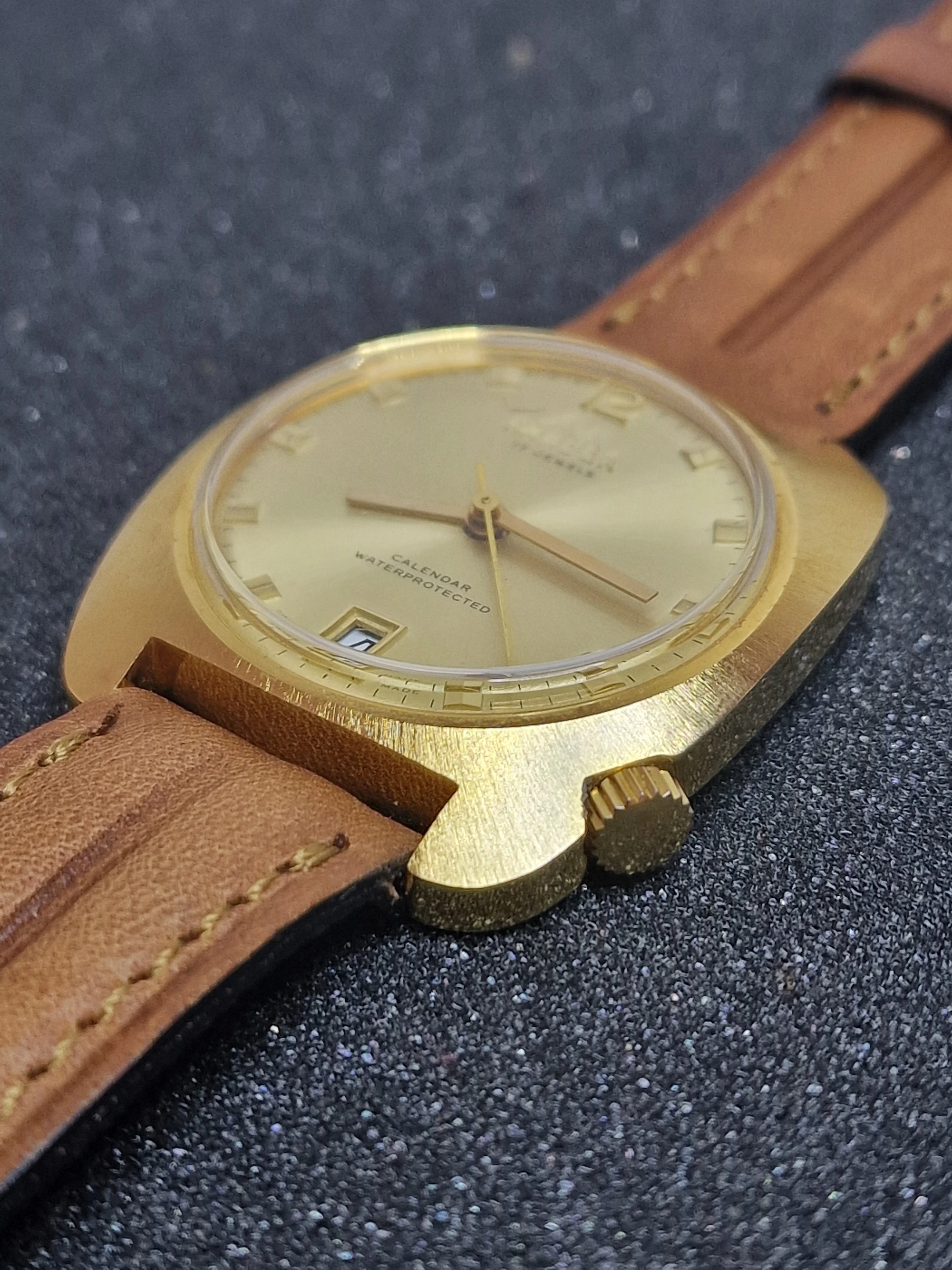 Unworn Vintage Calendar Watch "KANDER" – Swiss Made, Hand-Wound, 60s/70s, Ultra Slim 4