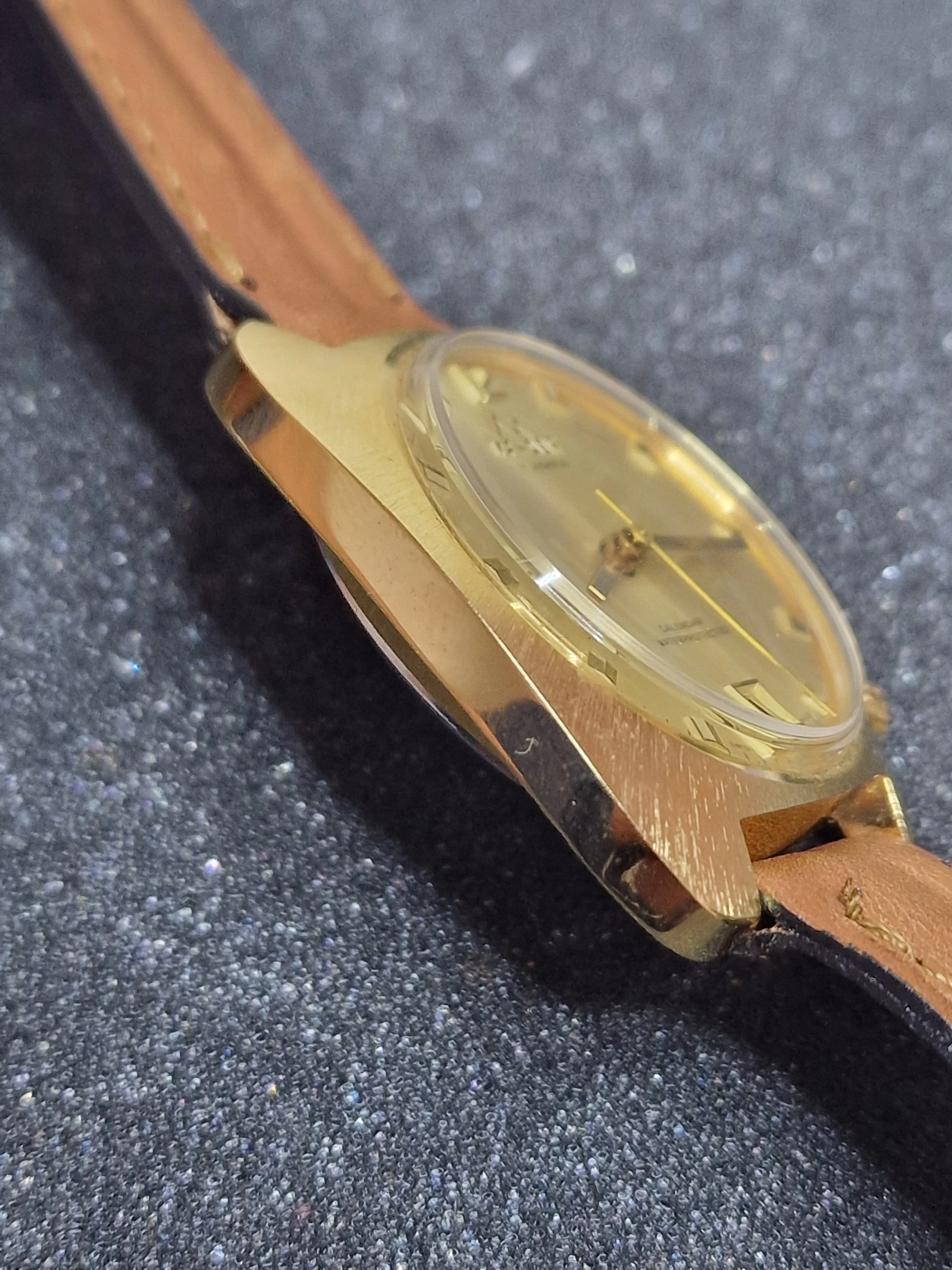 Unworn Vintage Calendar Watch "KANDER" – Swiss Made, Hand-Wound, 60s/70s, Ultra Slim 5