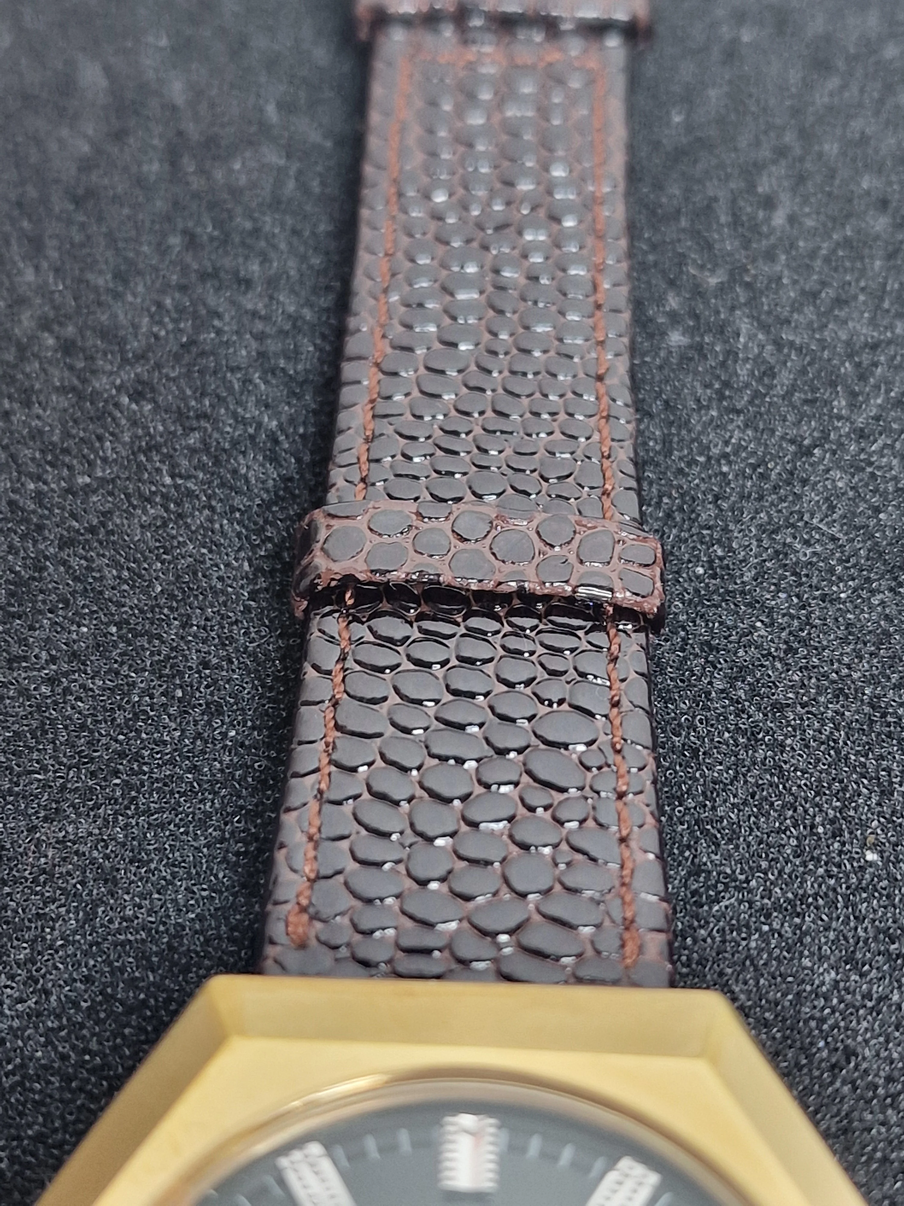 Unworn Vintage CATENA Watch – Swiss Made – Hand-Wound – Faceted Crystal – 70s/80s – NOS 10