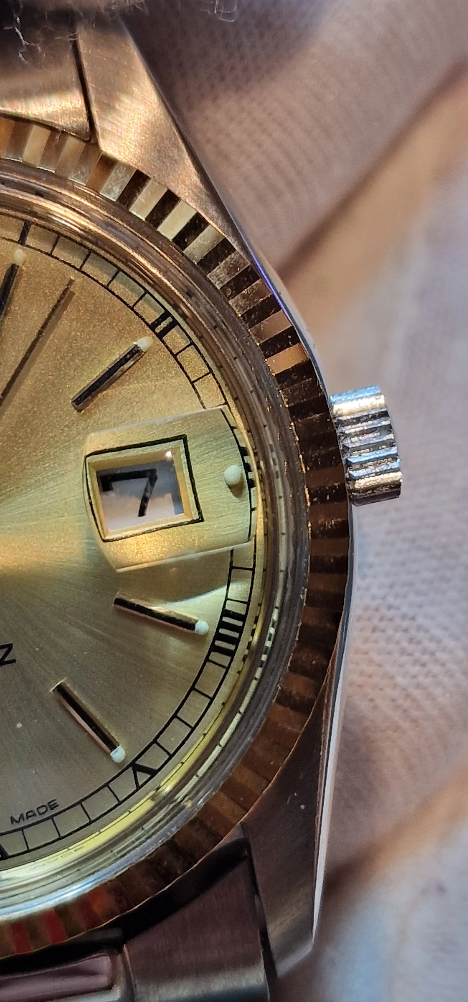 Unworn Vintage Day-Date Watch – Zeno-Watch Basel, Swiss Made, 1960s, Quartz, Bicolor 12