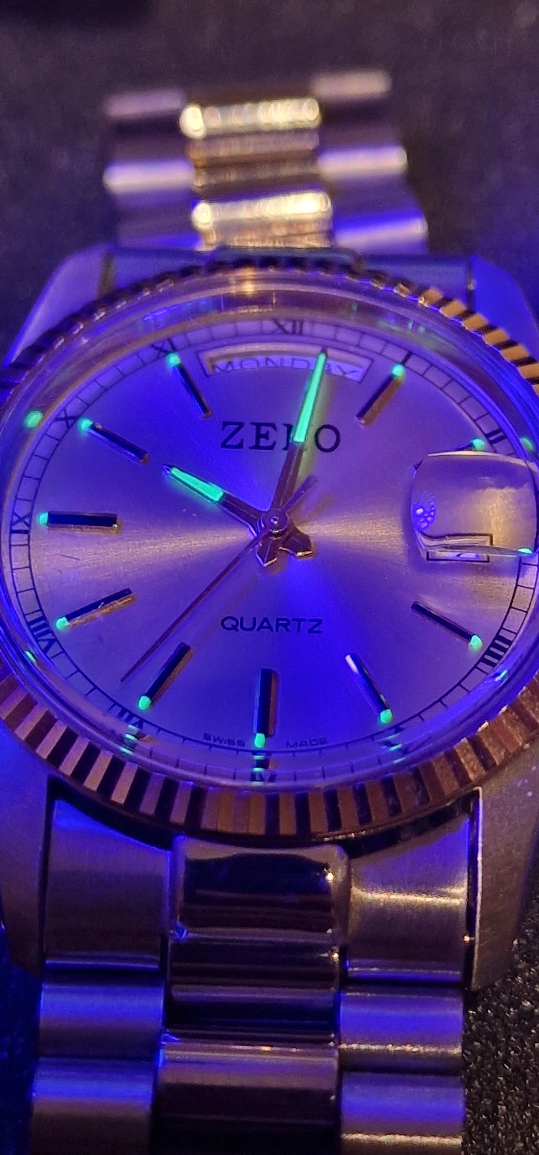 Unworn Vintage Day-Date Watch – Zeno-Watch Basel, Swiss Made, 1960s, Quartz, Bicolor 13