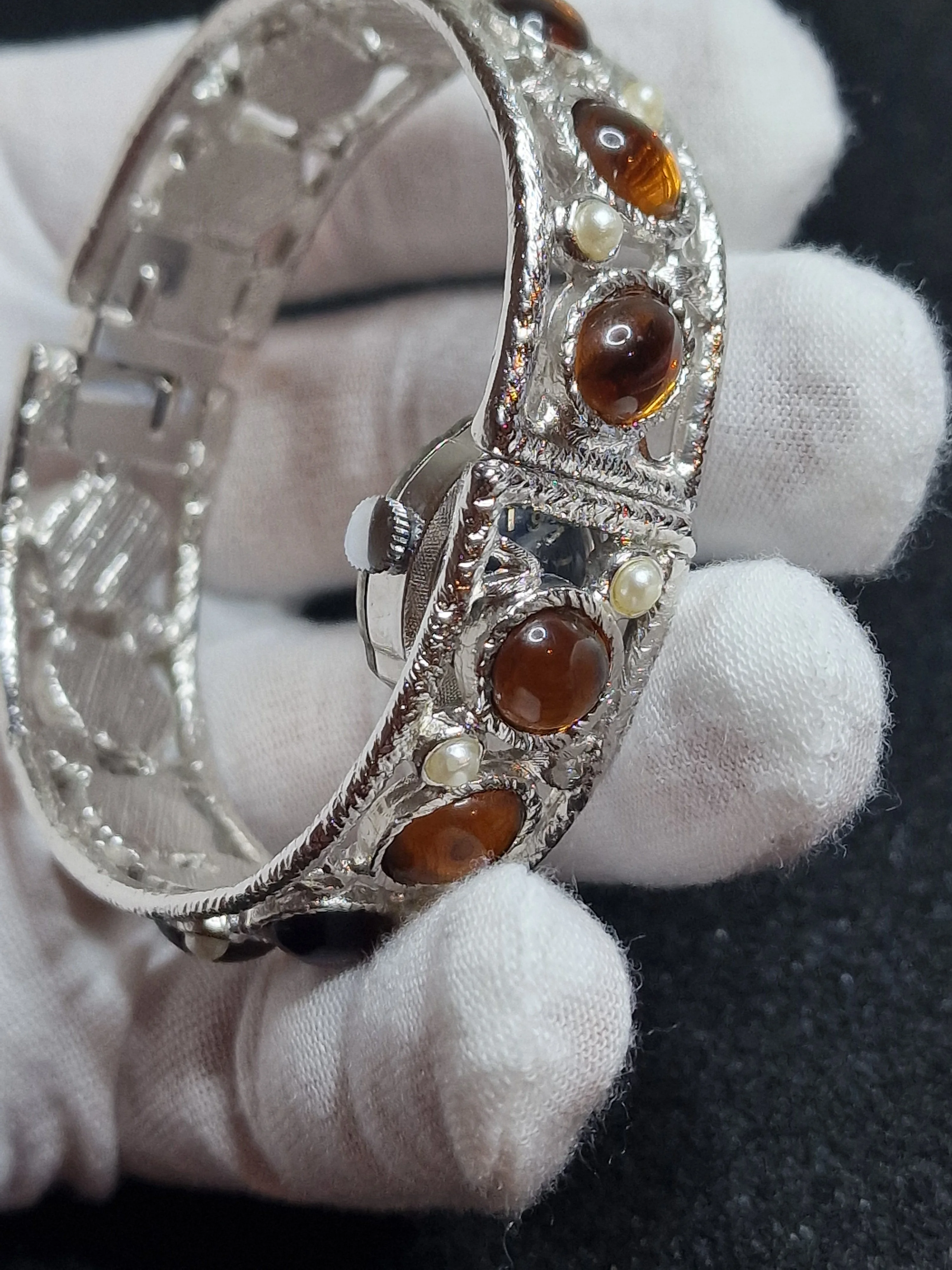 Unworn Vintage Ladies' Clasp Watch "ETIENNE" – Swiss Made, Hand-Wound, 1970s, Old Stock 2