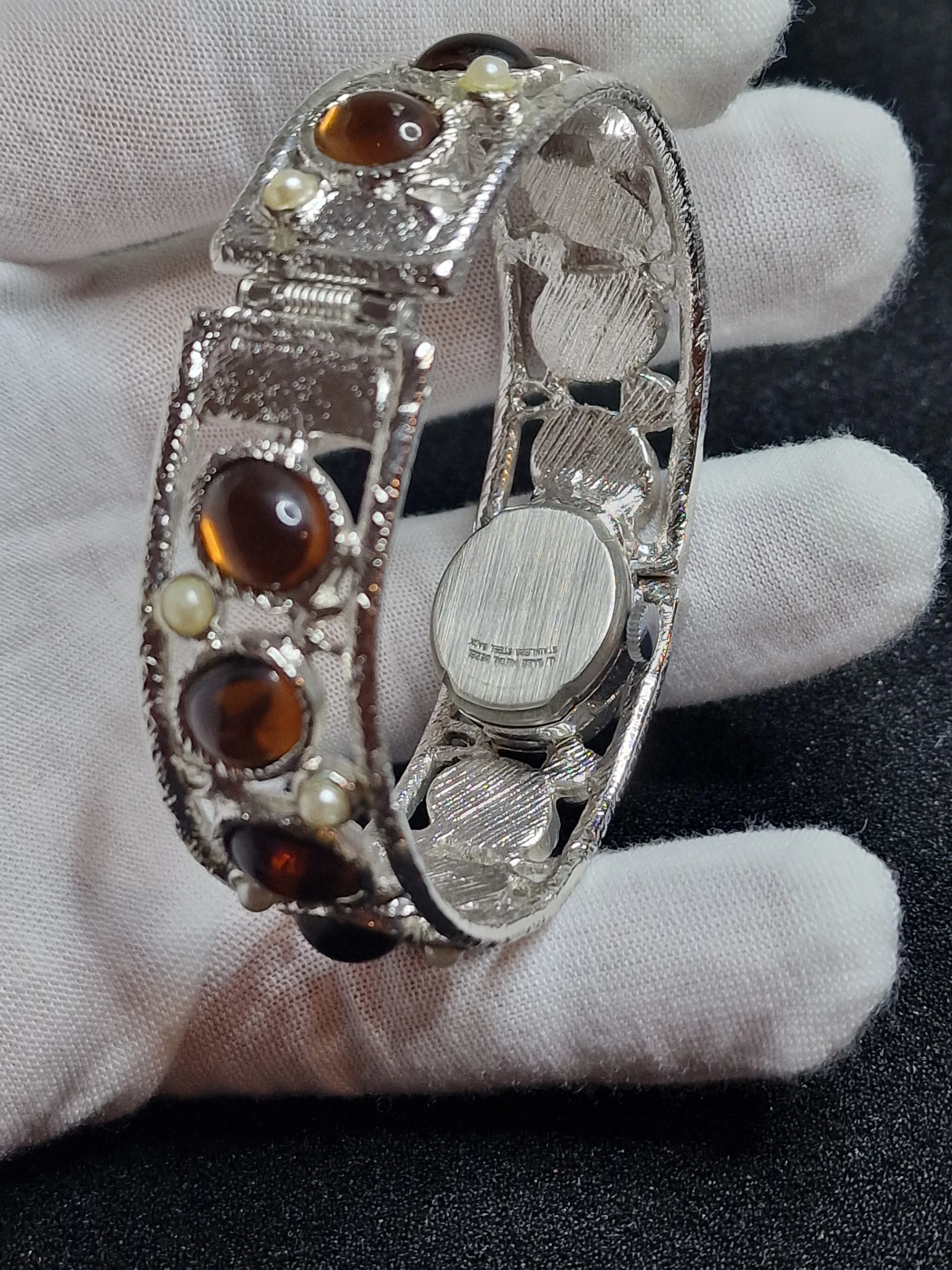 Unworn Vintage Ladies' Clasp Watch "ETIENNE" – Swiss Made, Hand-Wound, 1970s, Old Stock 3