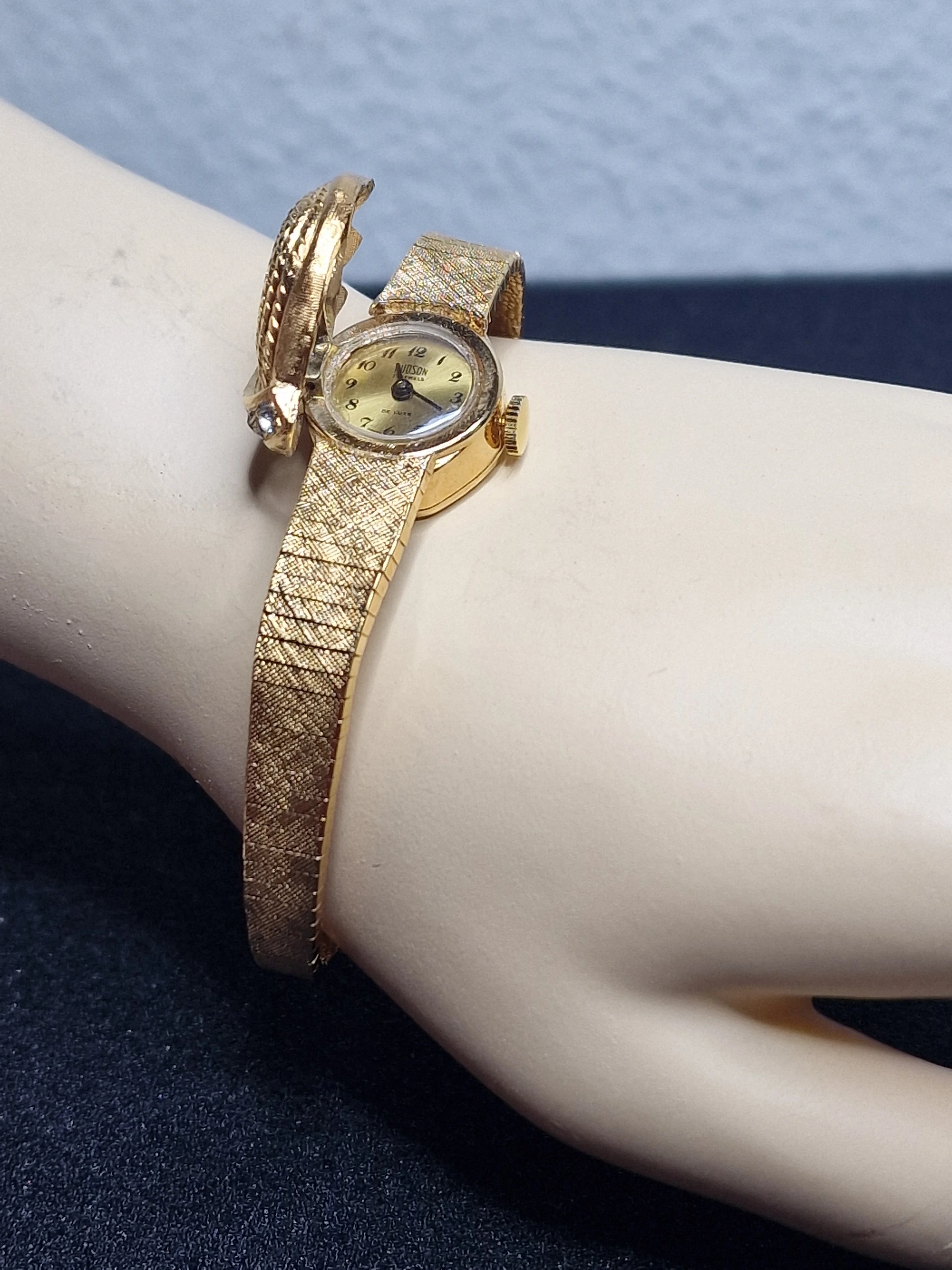 💎 Vintage Ladies’ Watch – HUDSON de Luxe | Hand-Wound | Swiss Made | 1960s | NOS 14