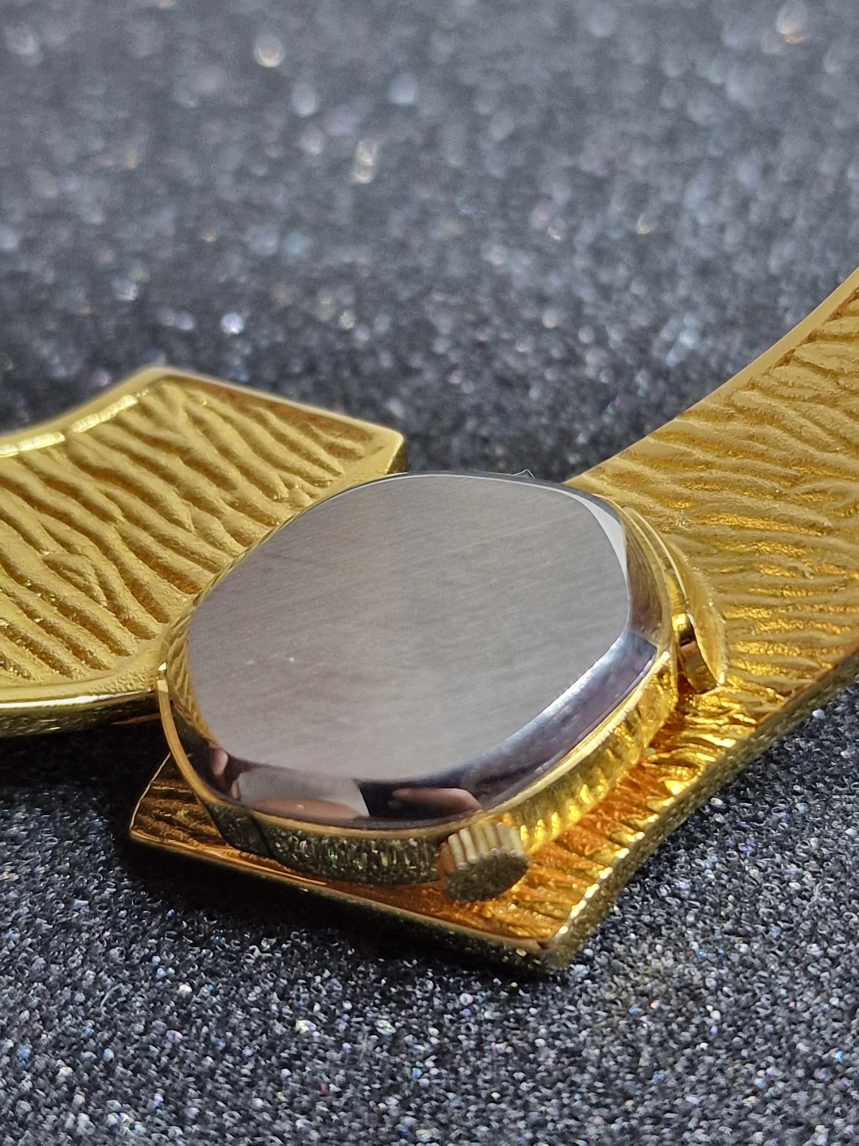 Unworn Vintage Ladies' Watch "RAVISA" – Swiss Made, Hand-Wound, Late 70s/80s 8