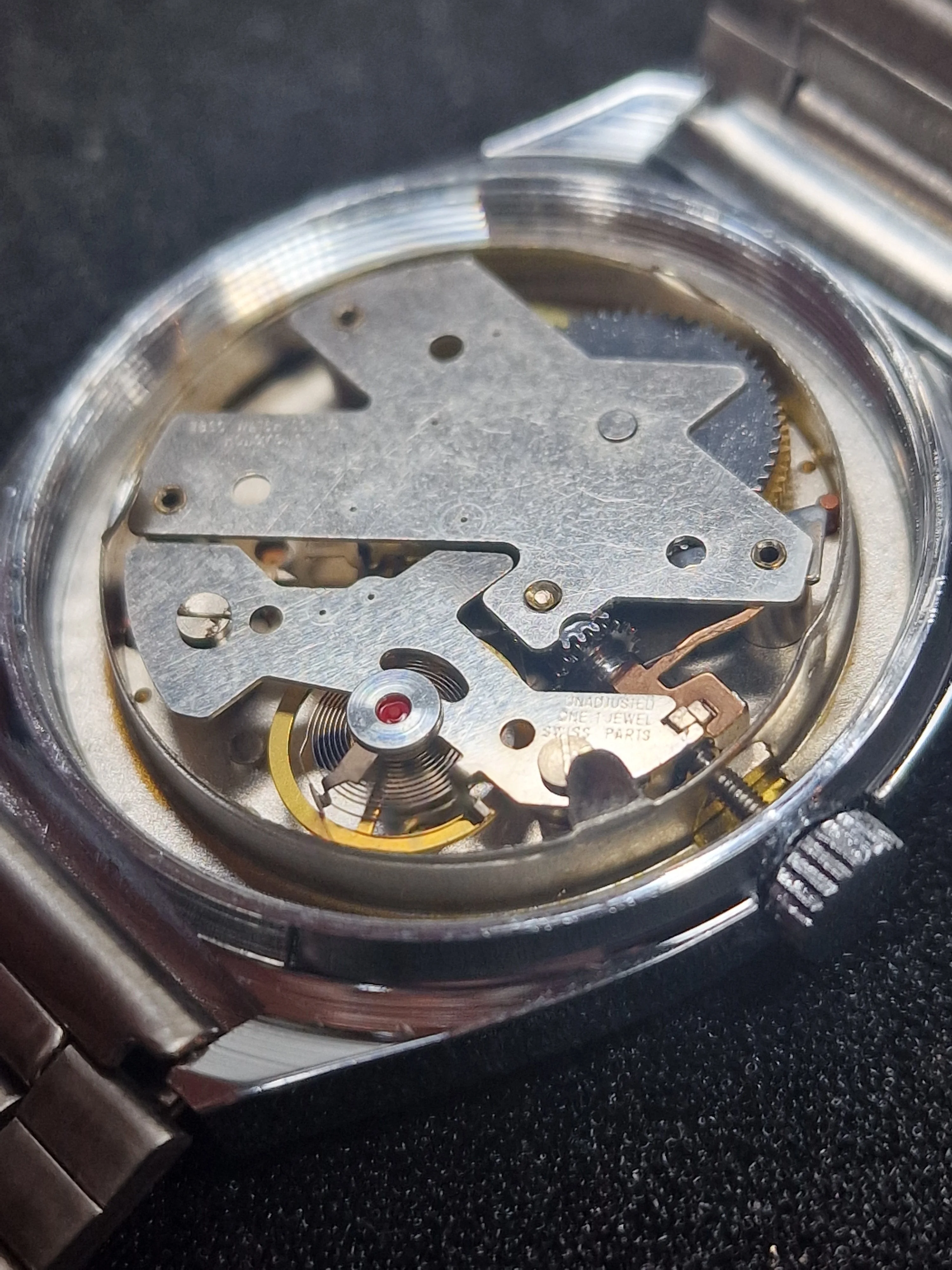 Unworn Vintage Men’s Watch "F.H.B" – Swiss Made, Hand-Wound, 1960s/70s, Steel Case 12