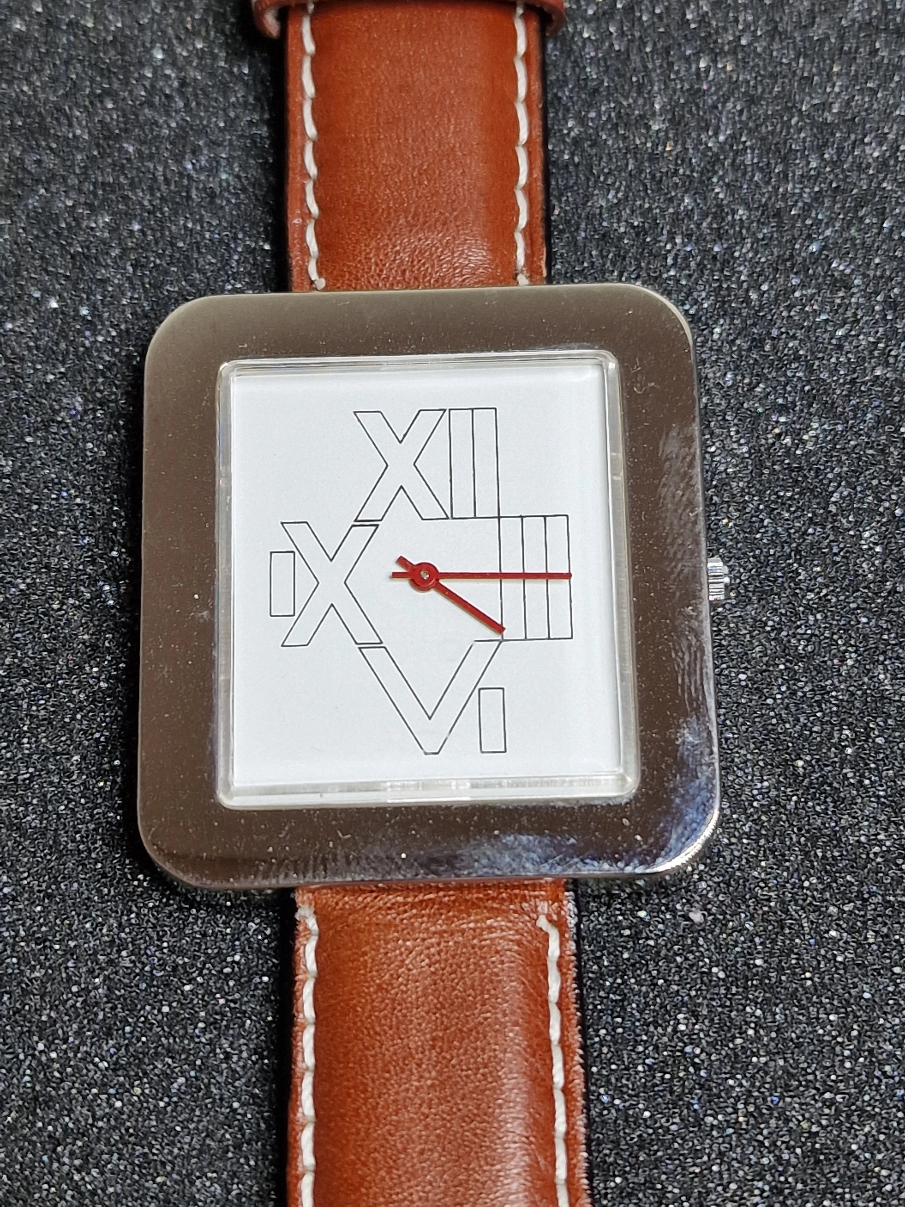 Unworn Vintage Quartz Watch – 1980s or Older, 44mm, Old Stock