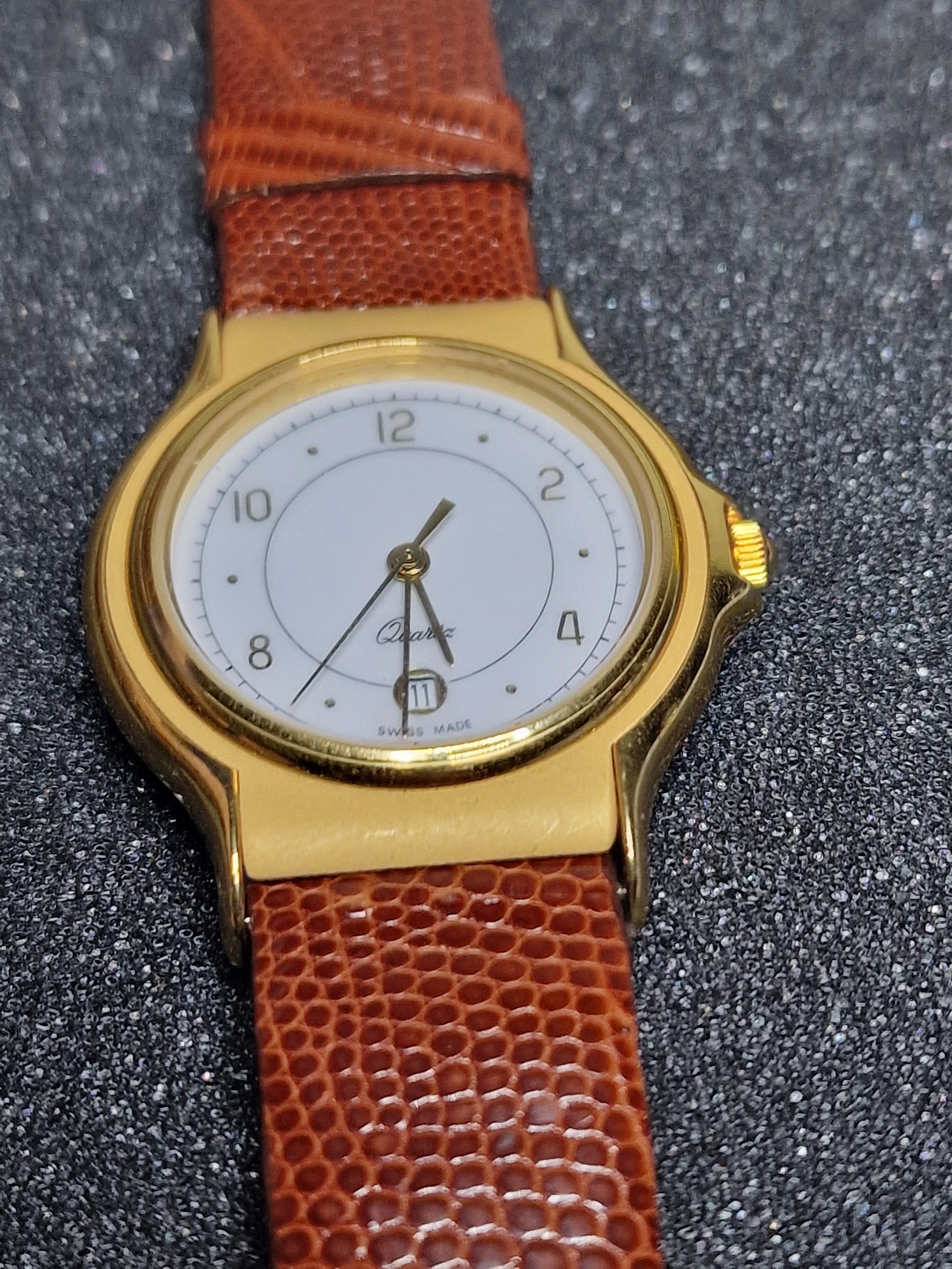 Unworn Vintage Quartz Watch&nbsp; Swiss Made, ETA Movement, 70s/80s, Gold-Tone 2