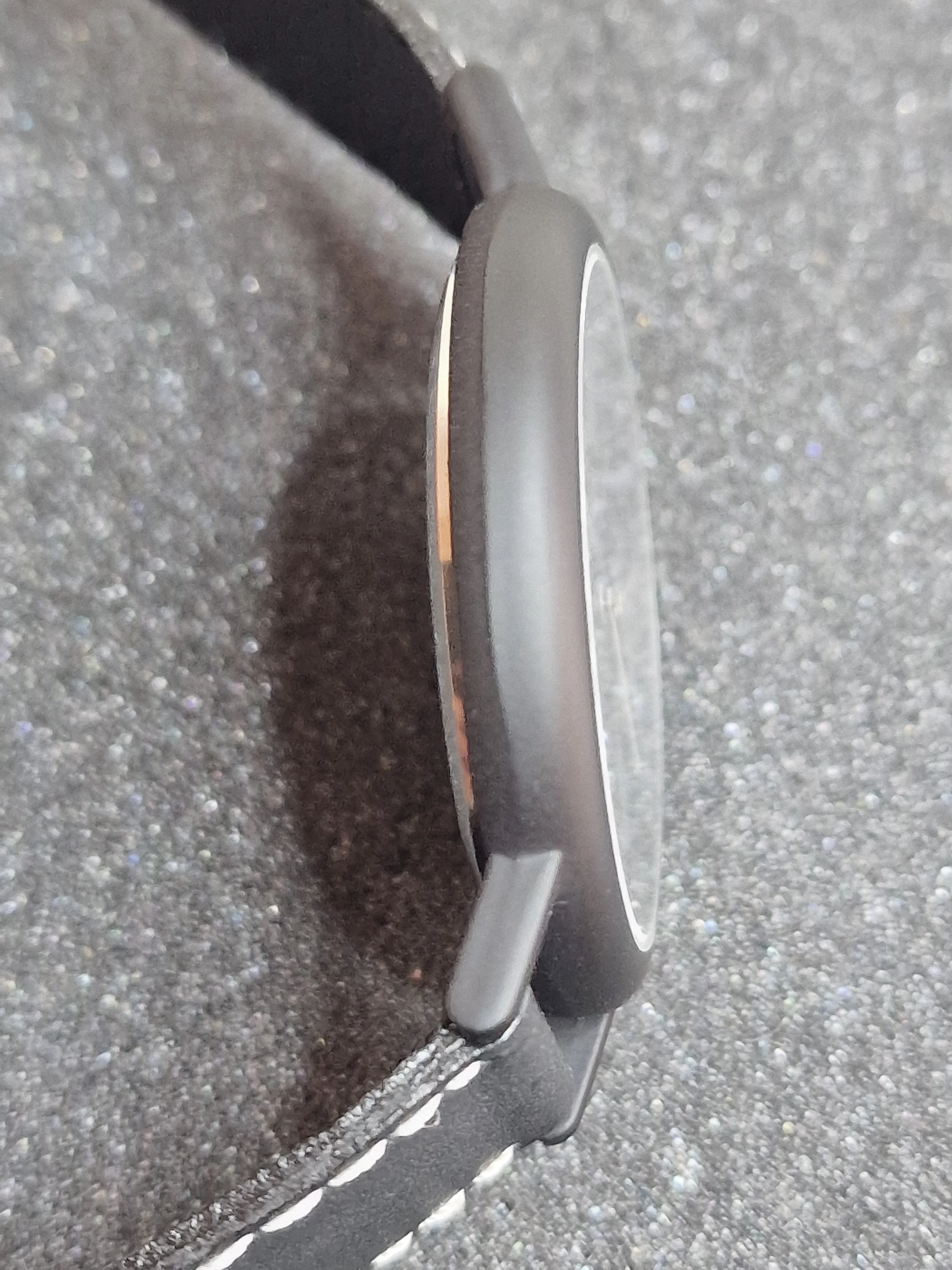 Unworn Vintage Quartz Watch Swiss Made, Cattin Movement, 42mm, Silver, 80s/90s, Old Basel Stock 3