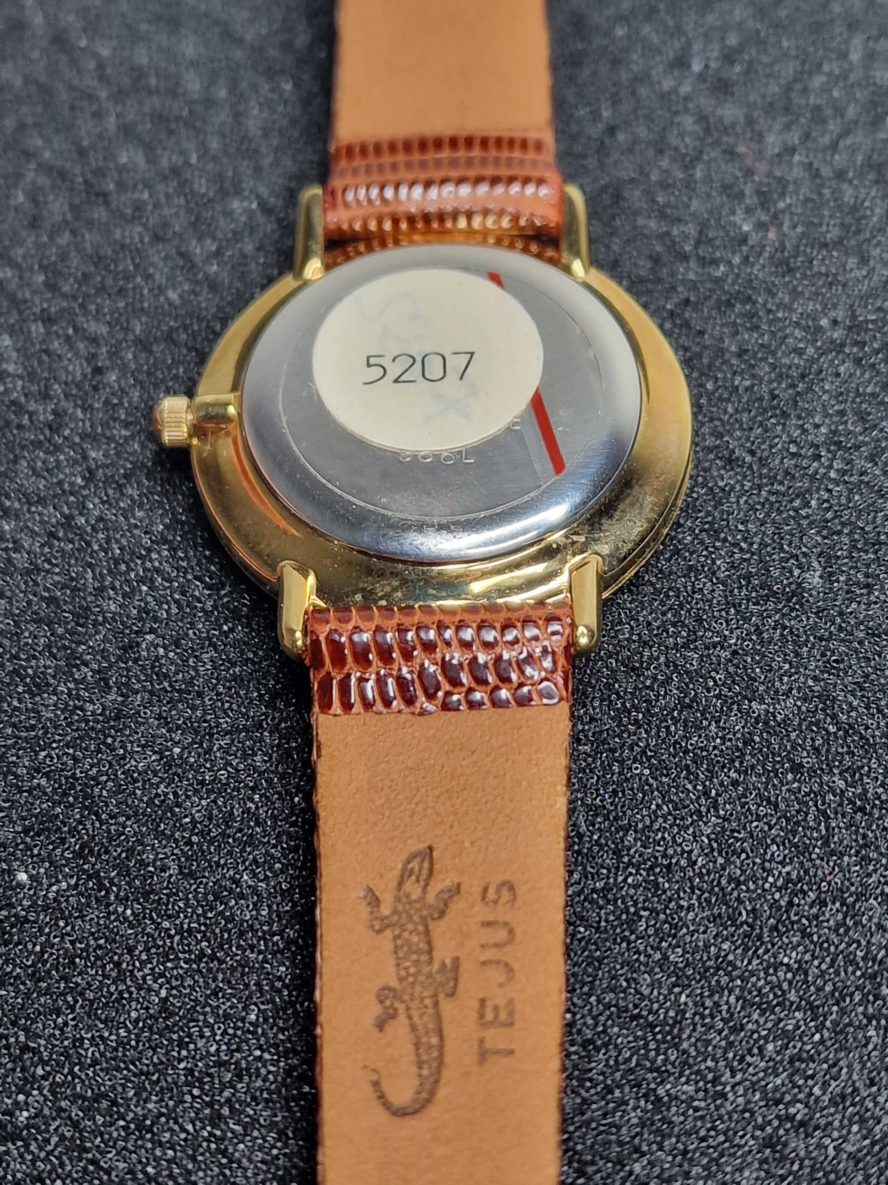 Vintage Men’s Watch – Argiolo Del Gobbo, Firenze – Quartz – Swiss Made – 1980s – 29 x 34mm – NOS 6