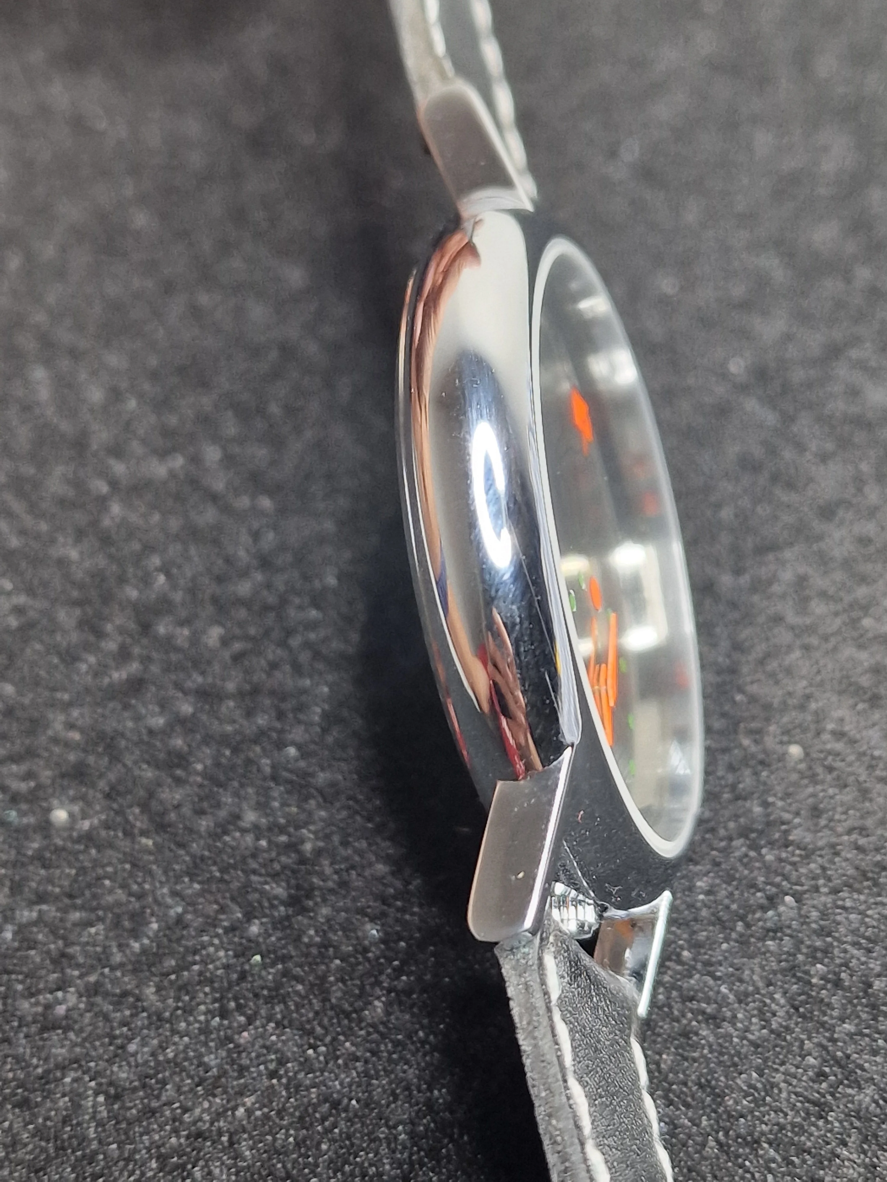 Unworn Vintage Quartz Watch – Swiss Made – Cattin Movement – 80s–90s – 42mm – NOS 3