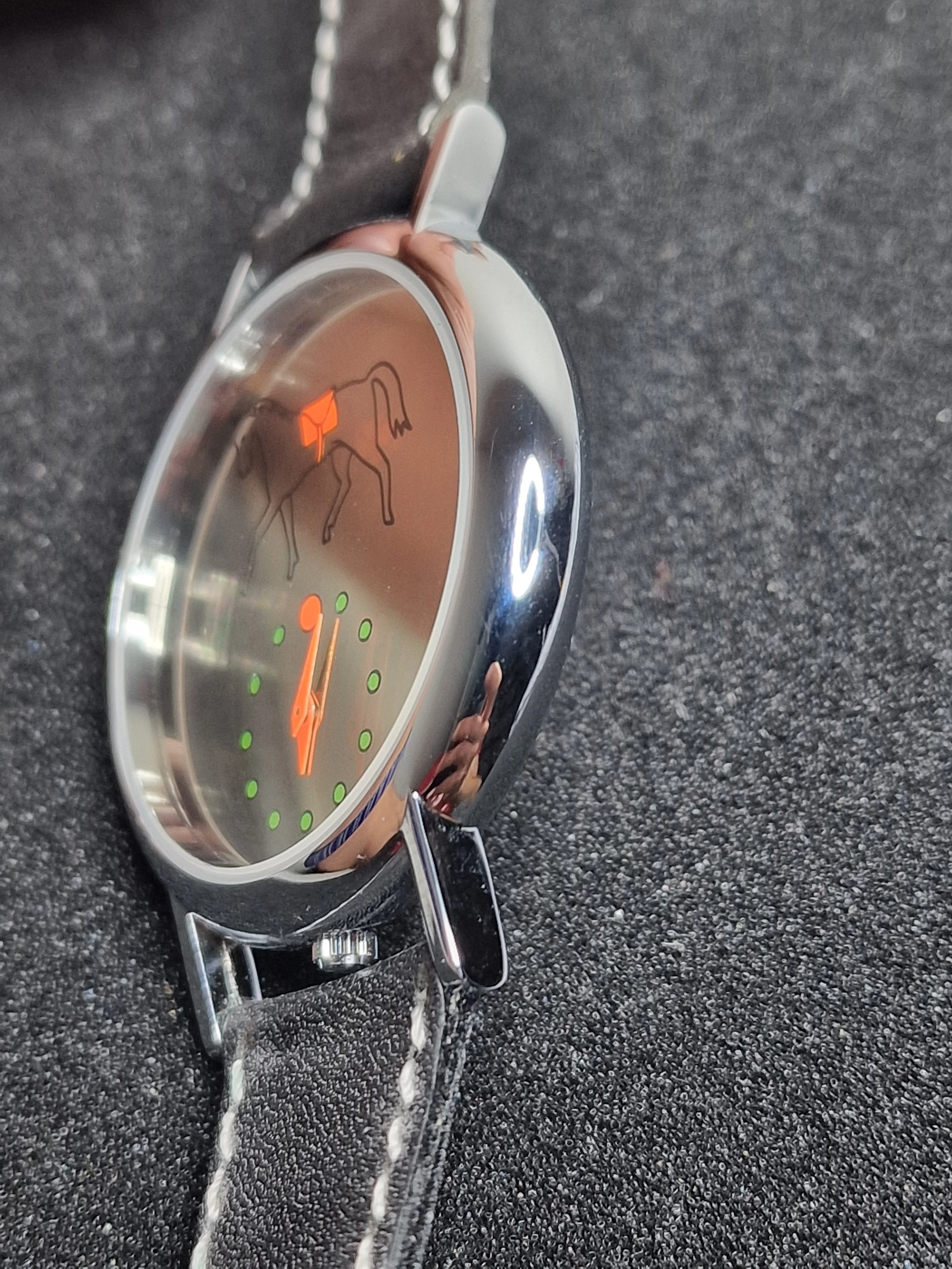 Unworn Vintage Quartz Watch – Swiss Made – Cattin Movement – 80s–90s – 42mm – NOS 4