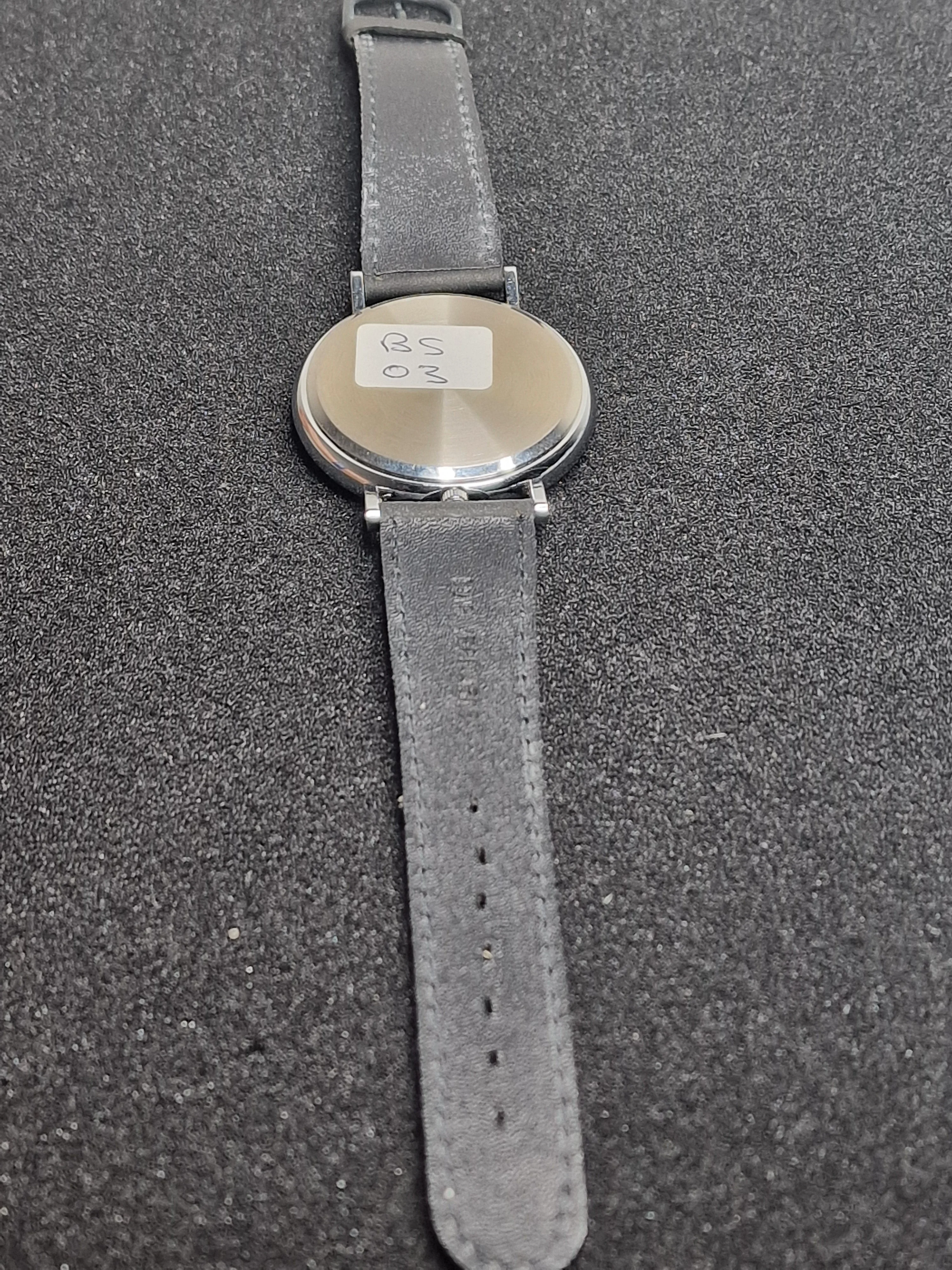 Unworn Vintage Quartz Watch – Swiss Made – Cattin Movement – 80s–90s – 42mm – NOS 8