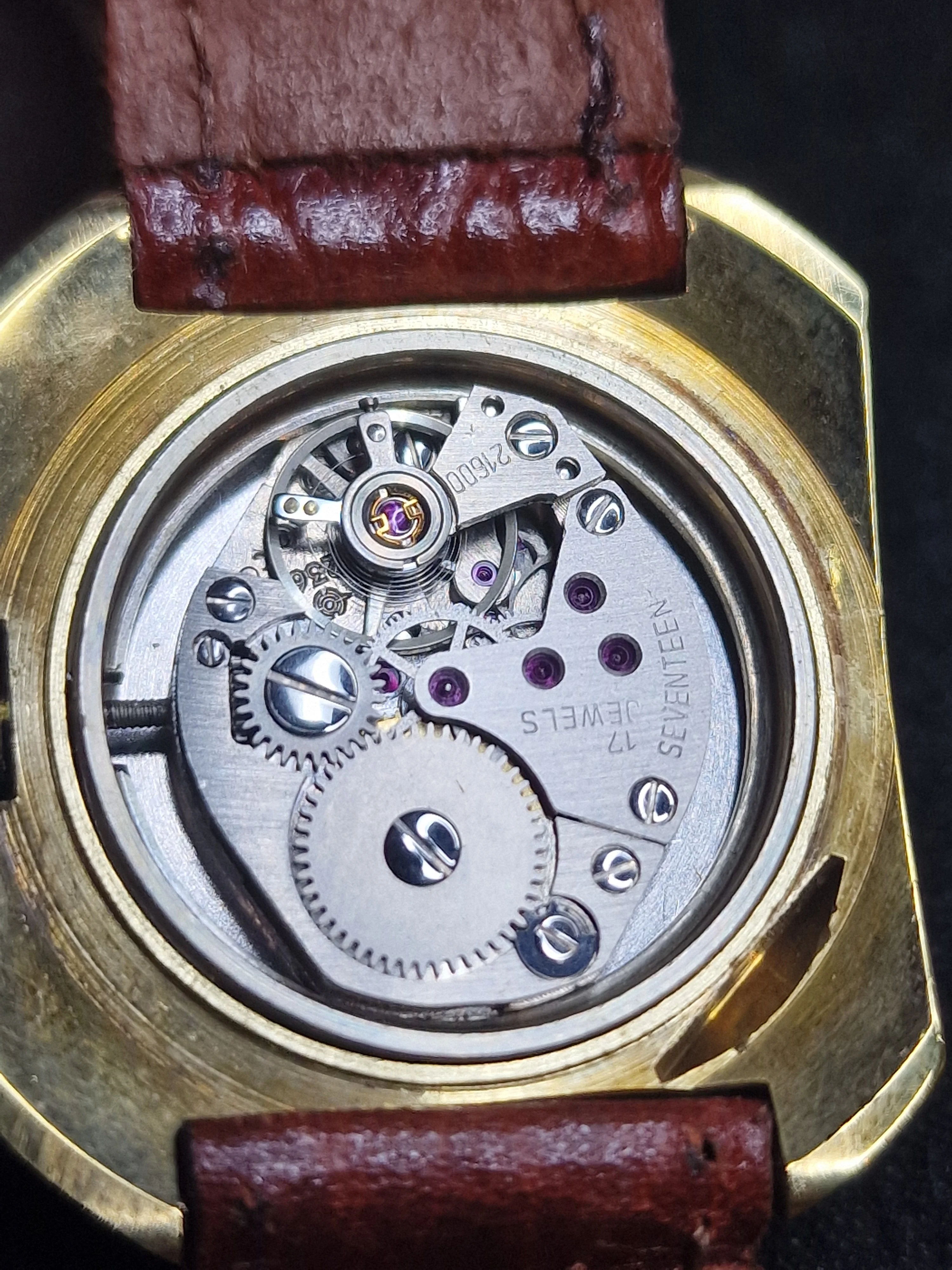 Unworn Vintage Watch "DANIEL PERRET" – Swiss Made, Hand-Wound, 1960s, Old Stock 11