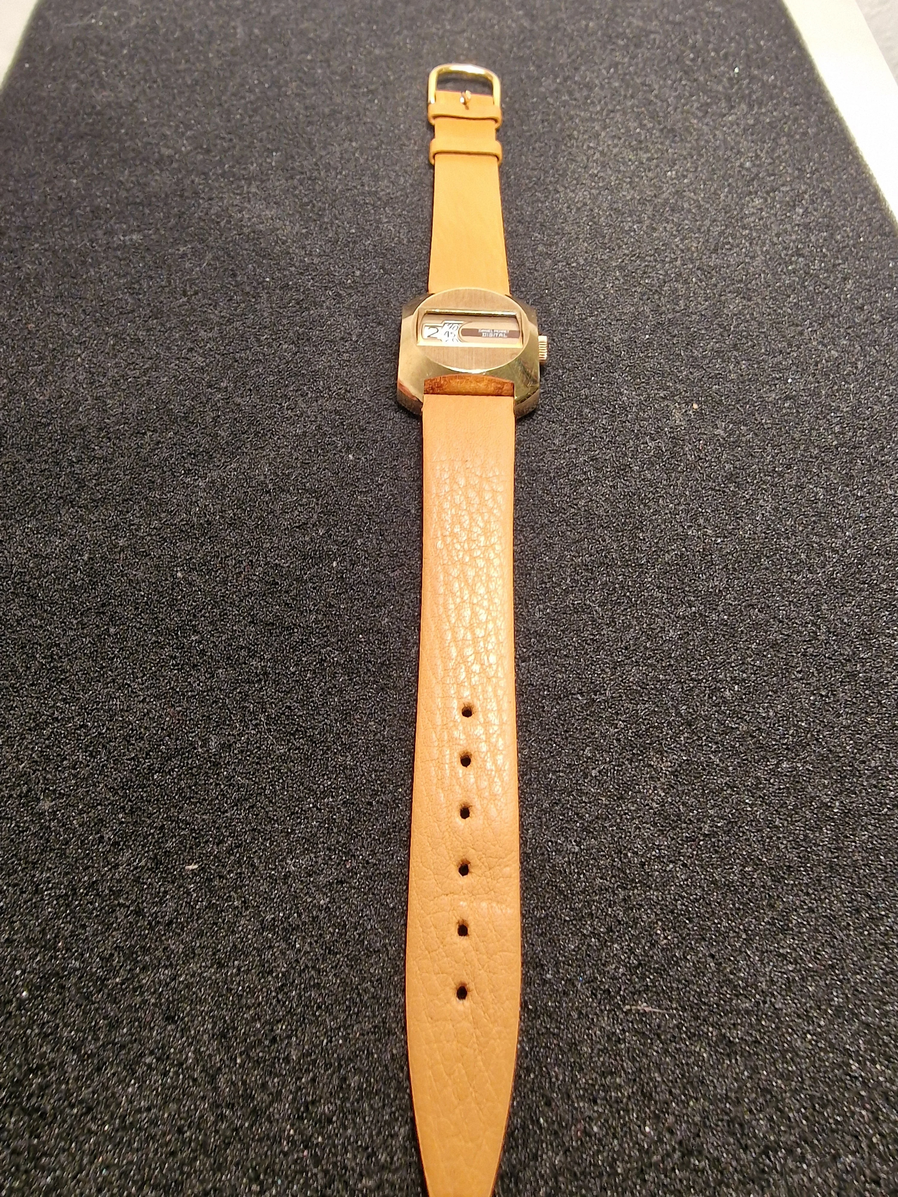 Unworn Vintage Watch "DANIEL PERRET" – Swiss Made, Hand-Wound, 1960s, Old Stock 9
