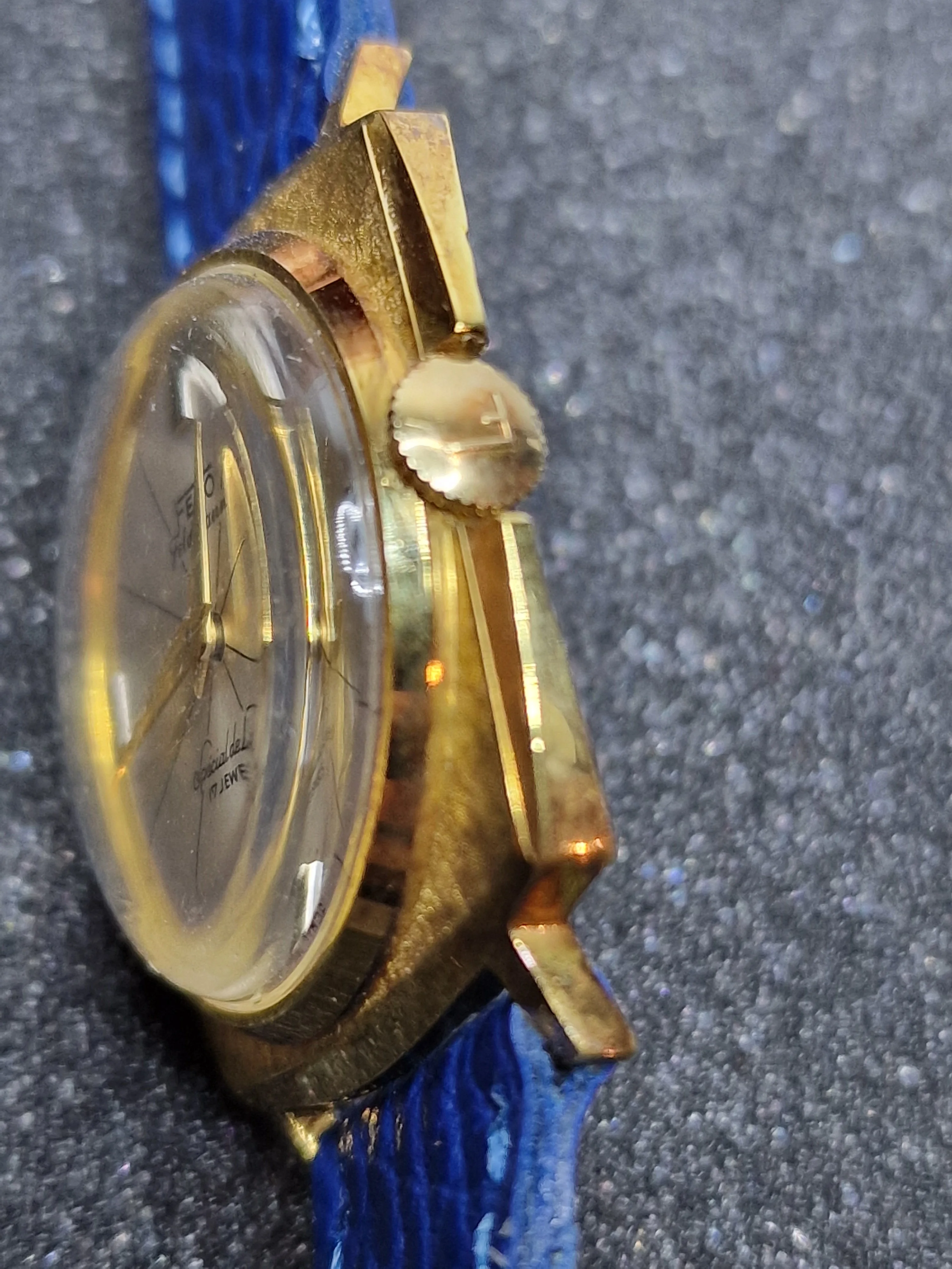 Unworn Vintage Watch "Fero-Feldmann" – Swiss Made, Hand-Wound, 60s/70s, Blue Strap 5