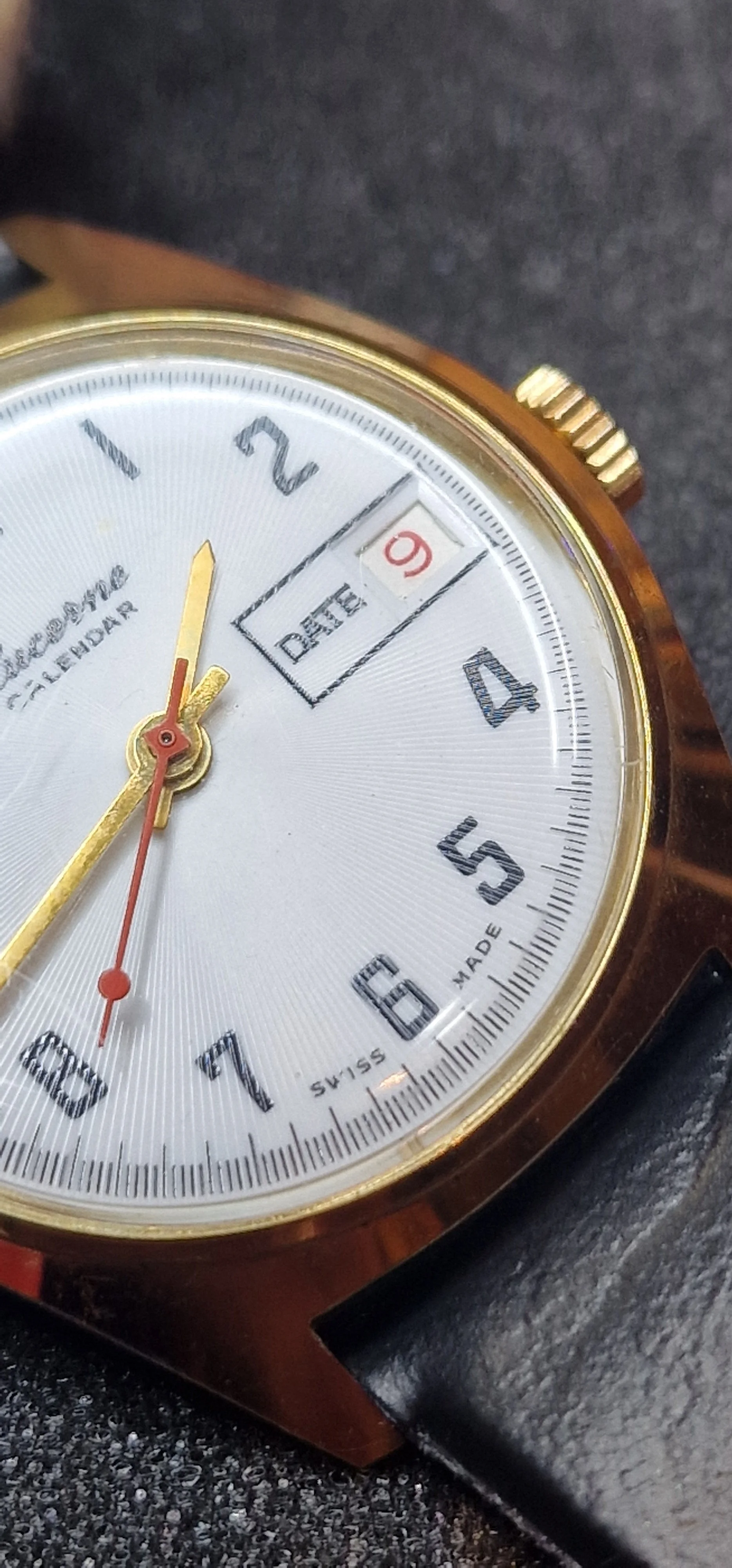 Unworn Vintage Watch "Lucerne Calendar" – Hand-Wound, 34mm, Swiss, Old Stock 11