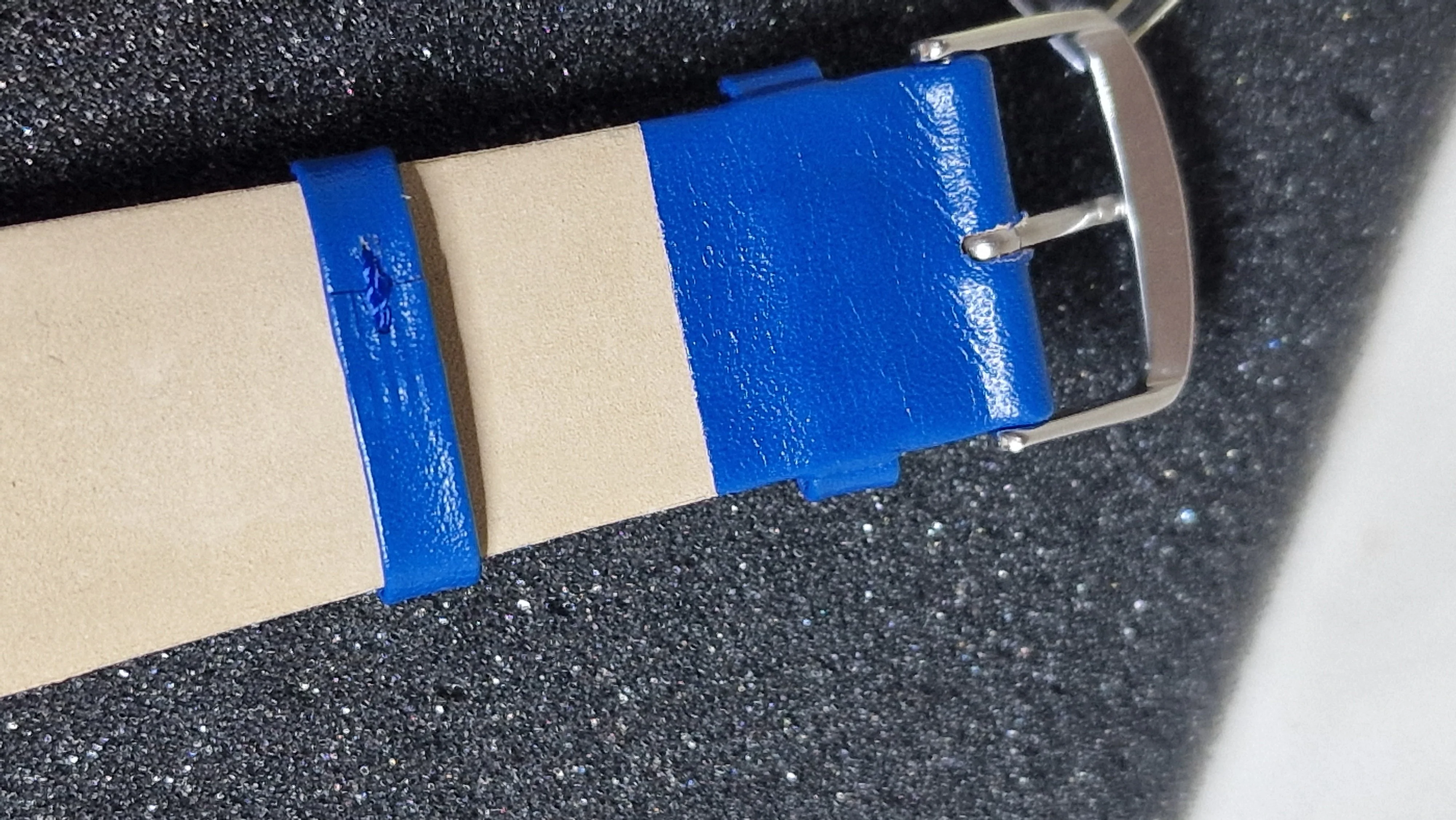Unworn Vintage Women’s Watch – Hand-Wound, Late 1960s, Swiss Made, Blue Strap 12