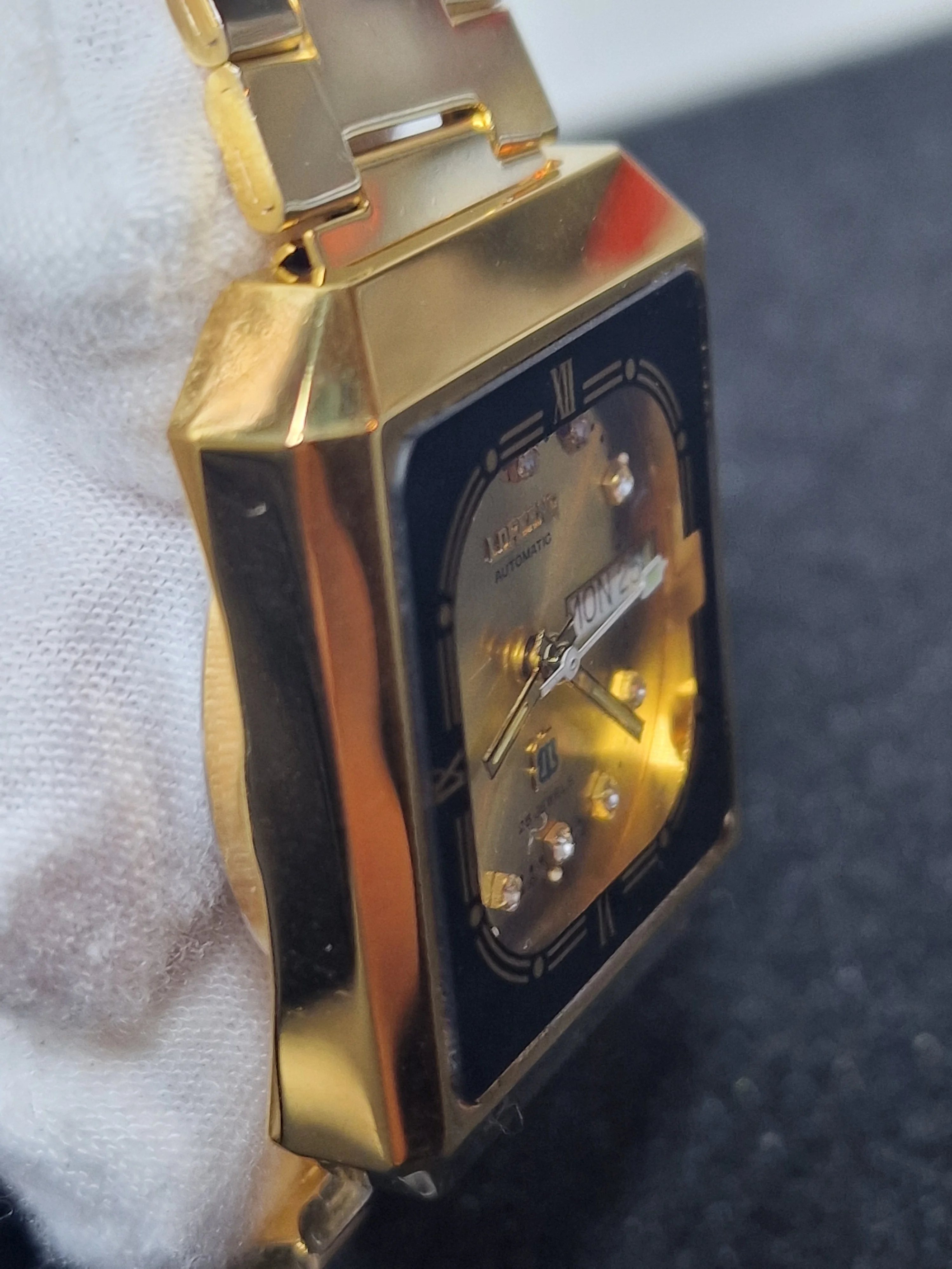 Very High Quality Vintage Watch - Loreena / Automatic - 60s 8