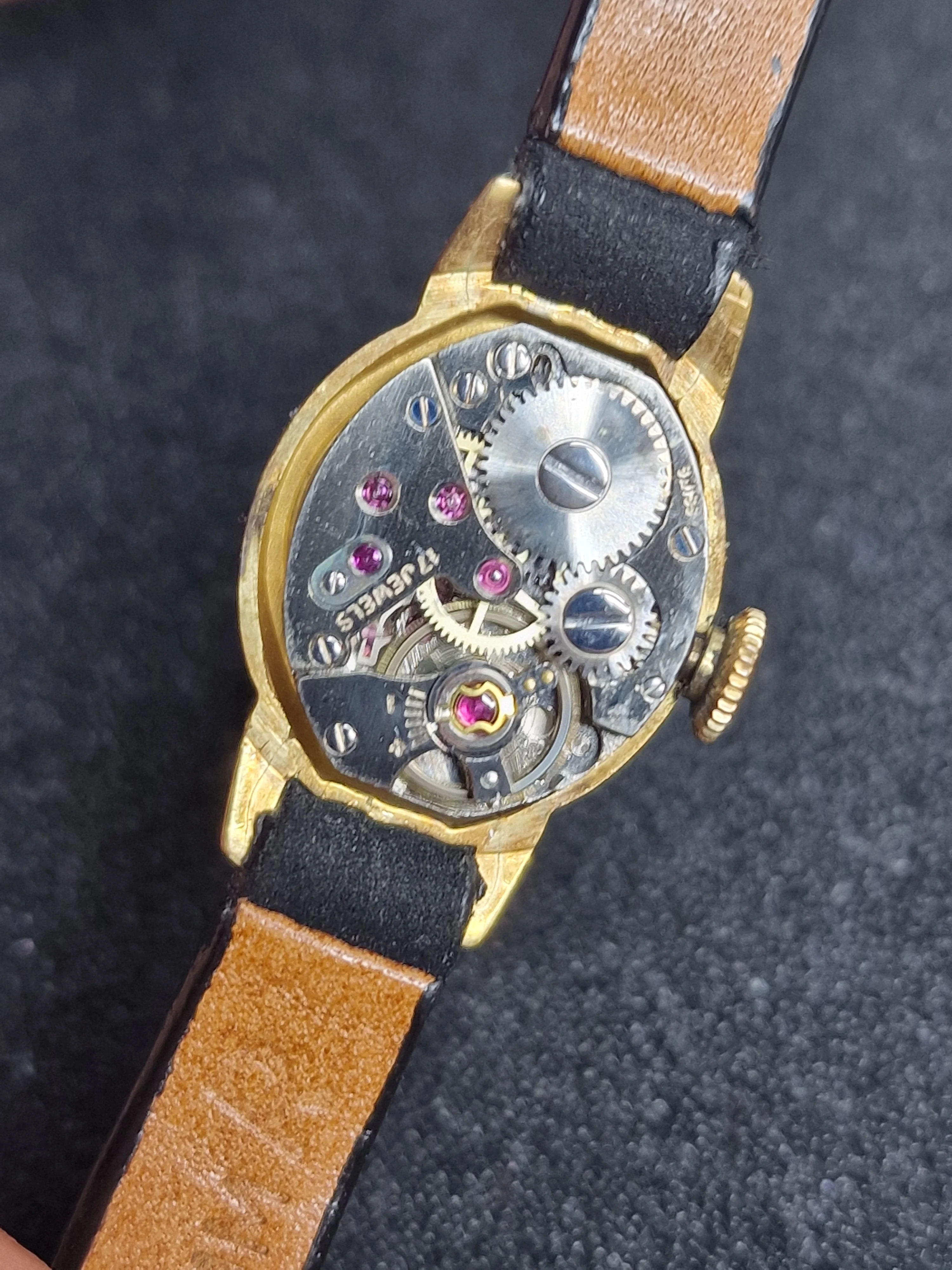 Vintage EFFEM Watch – 17 Jewels – Incabloc – Gold-Plated – Art Deco Style – 15mm 9