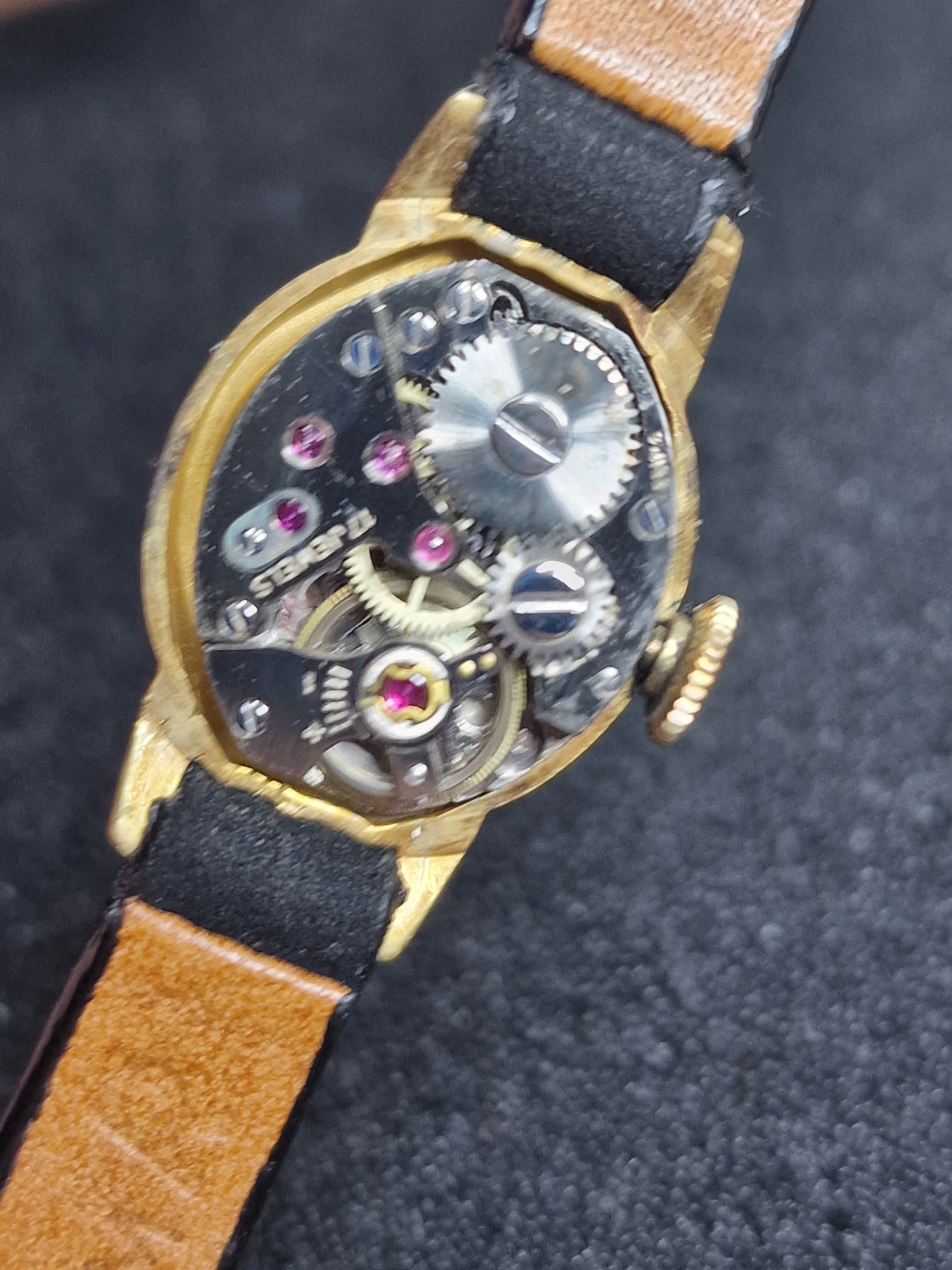 Vintage EFFEM Watch – 17 Jewels – Incabloc – Gold-Plated – Art Deco Style – 15mm 10
