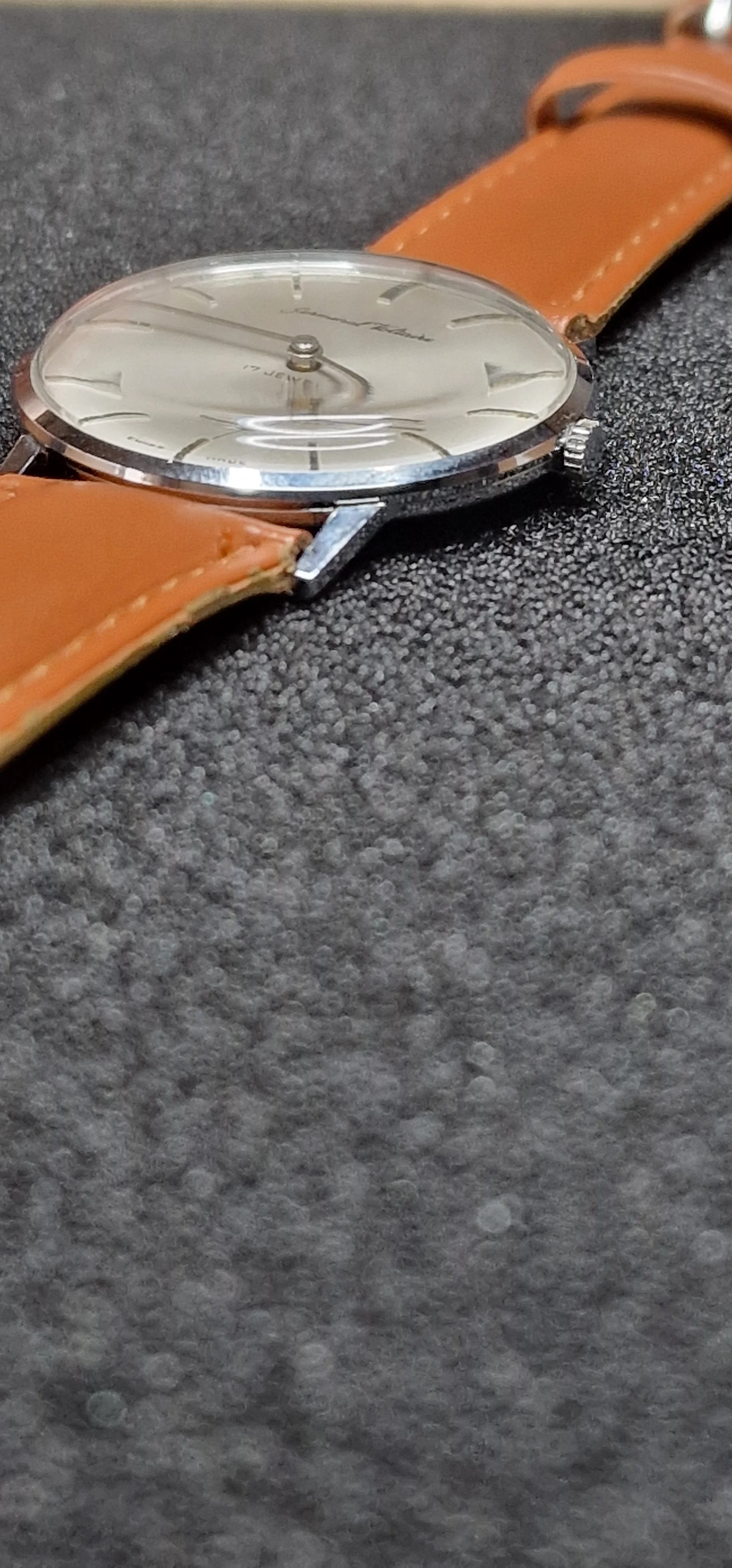 Vintage Hand-Wound Watch "Germinal Voltaire" – Swiss Made, 34mm, Excellent Condition 12
