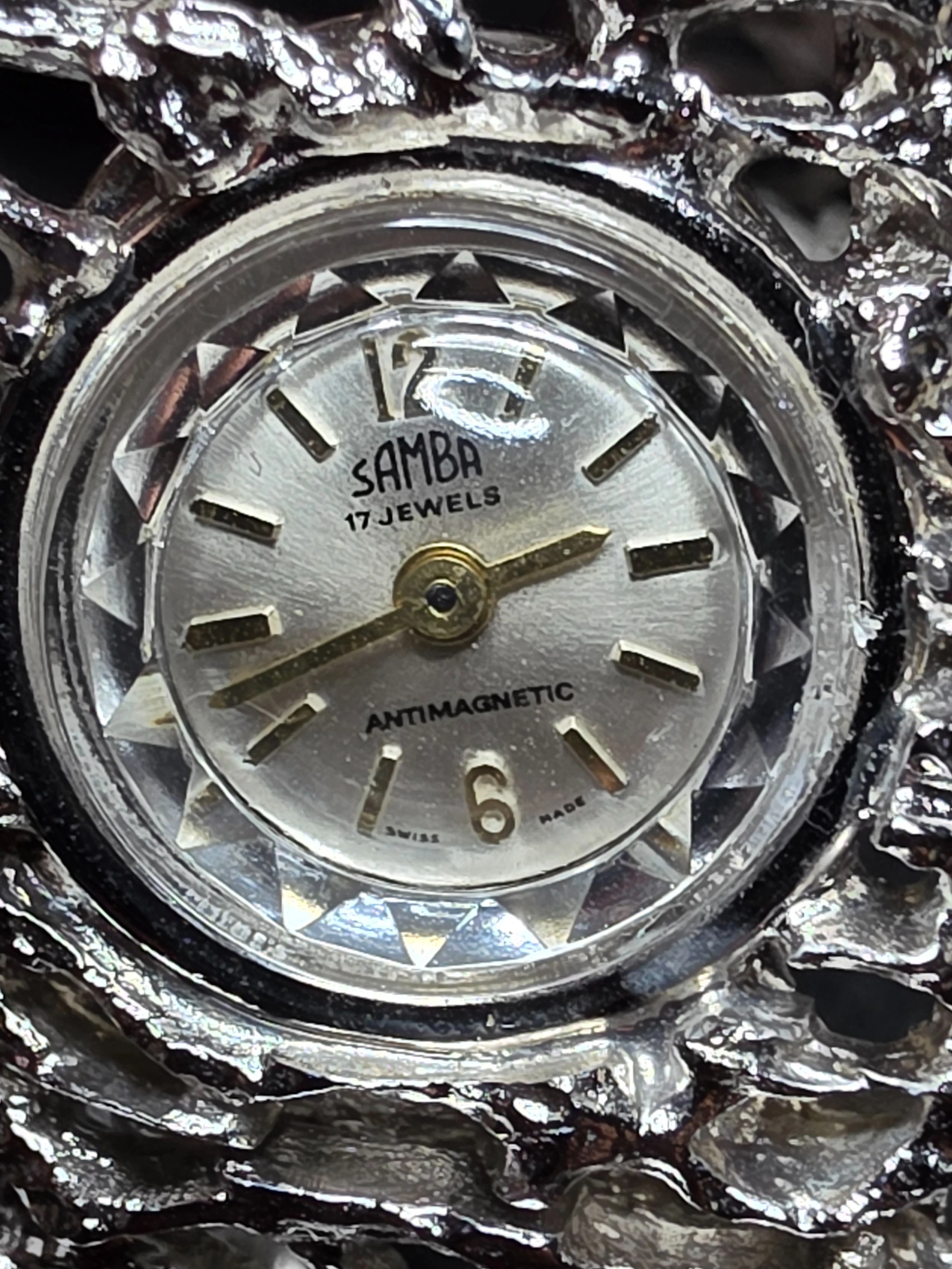 Samba Wristwatches – Very Good 2