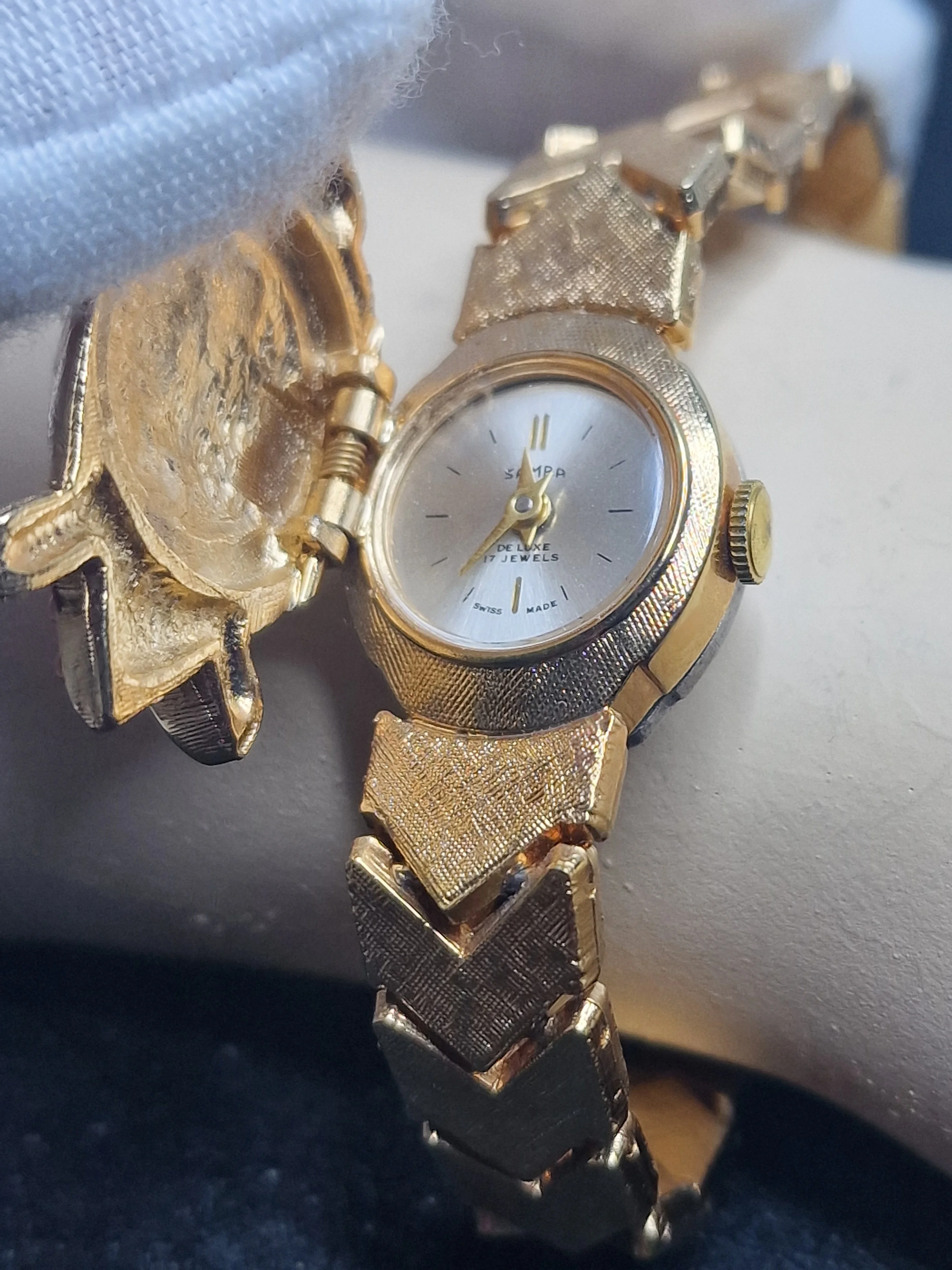 Vintage Ladies’ Jewelry Watch – SAMBA De Luxe – Hand-Wound – Swiss Made – 1960s – NOS 3