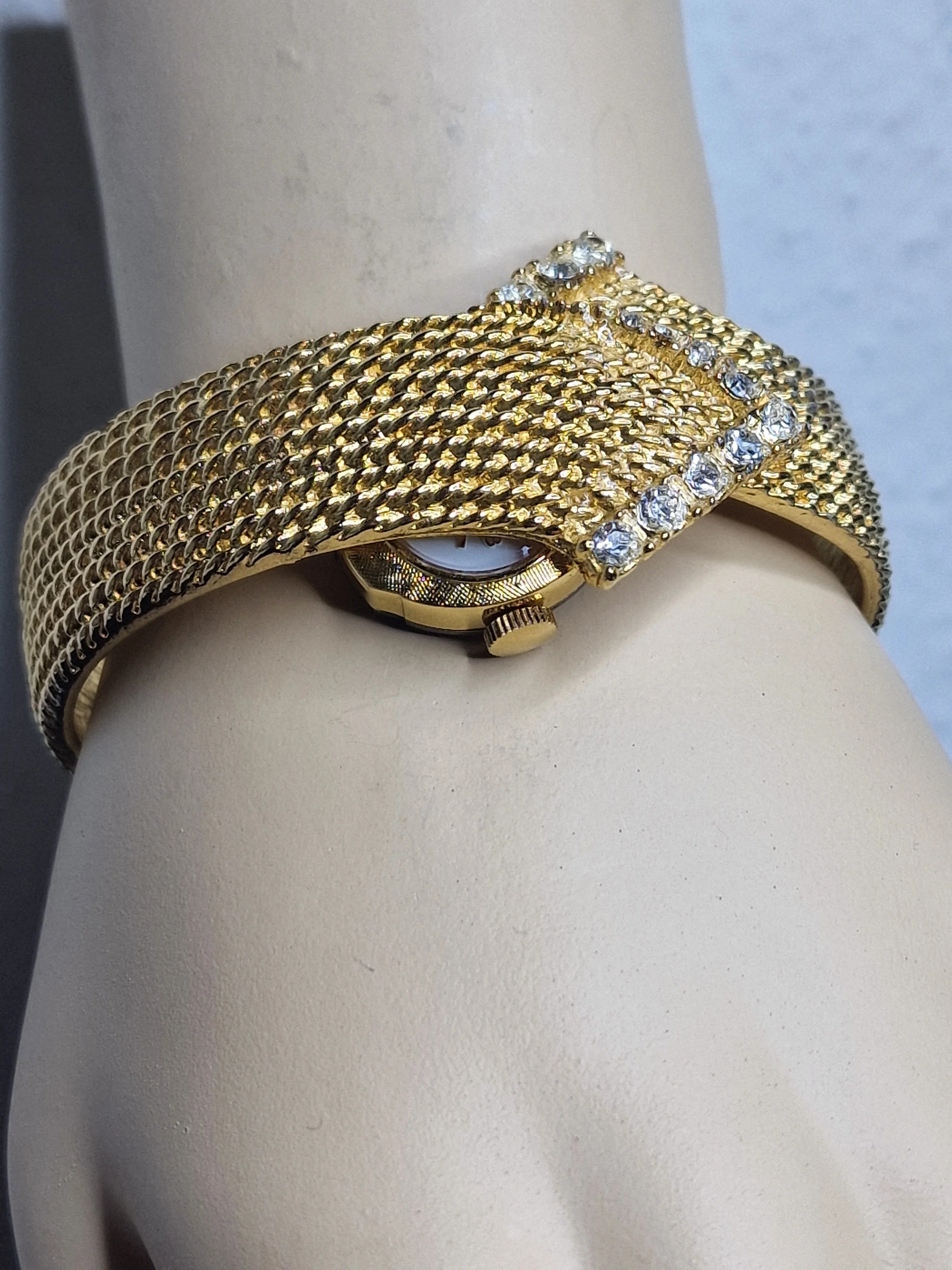 💎 Vintage Ladies’ Clasp Watch – RAVISA | Hand-Wound | Swiss Made | 1960s | NOS 2