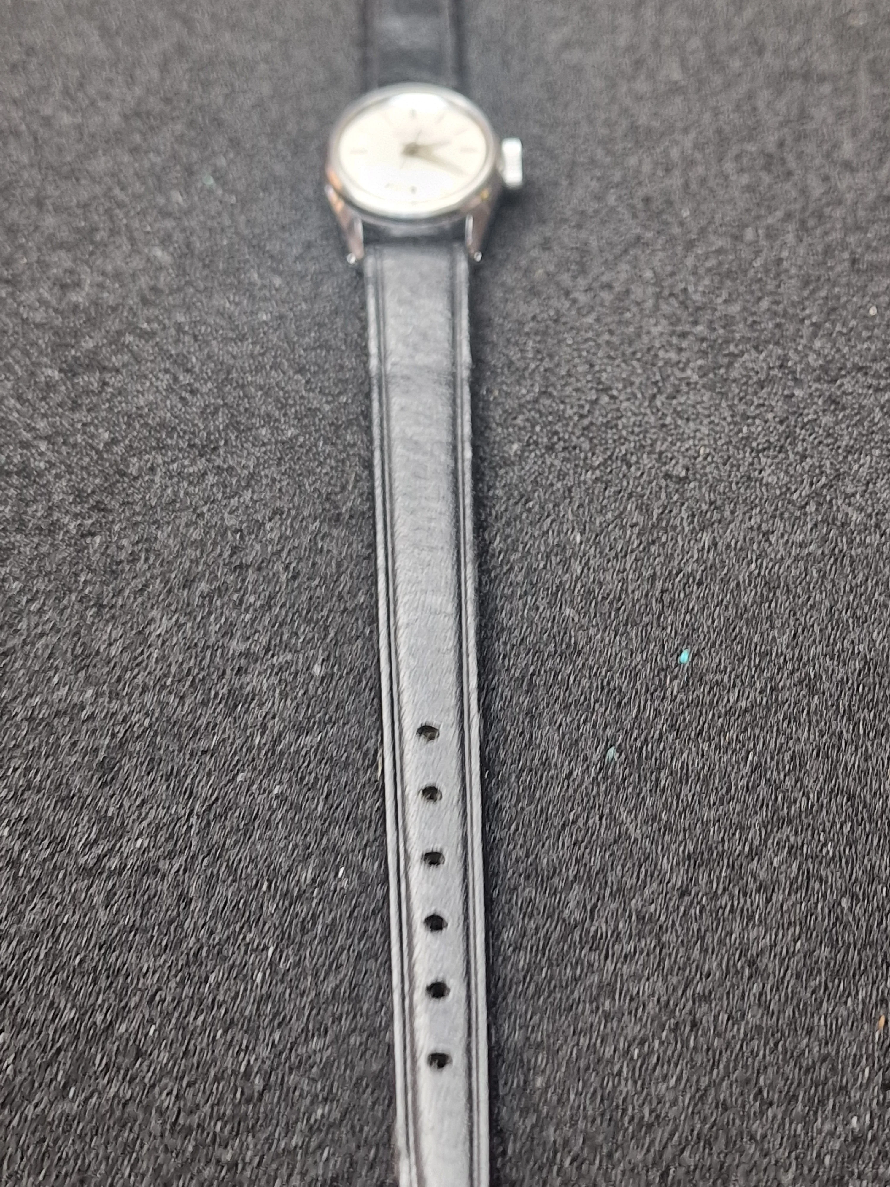 Vintage Nivada Ladies Watch – 23mm – Unworn 6