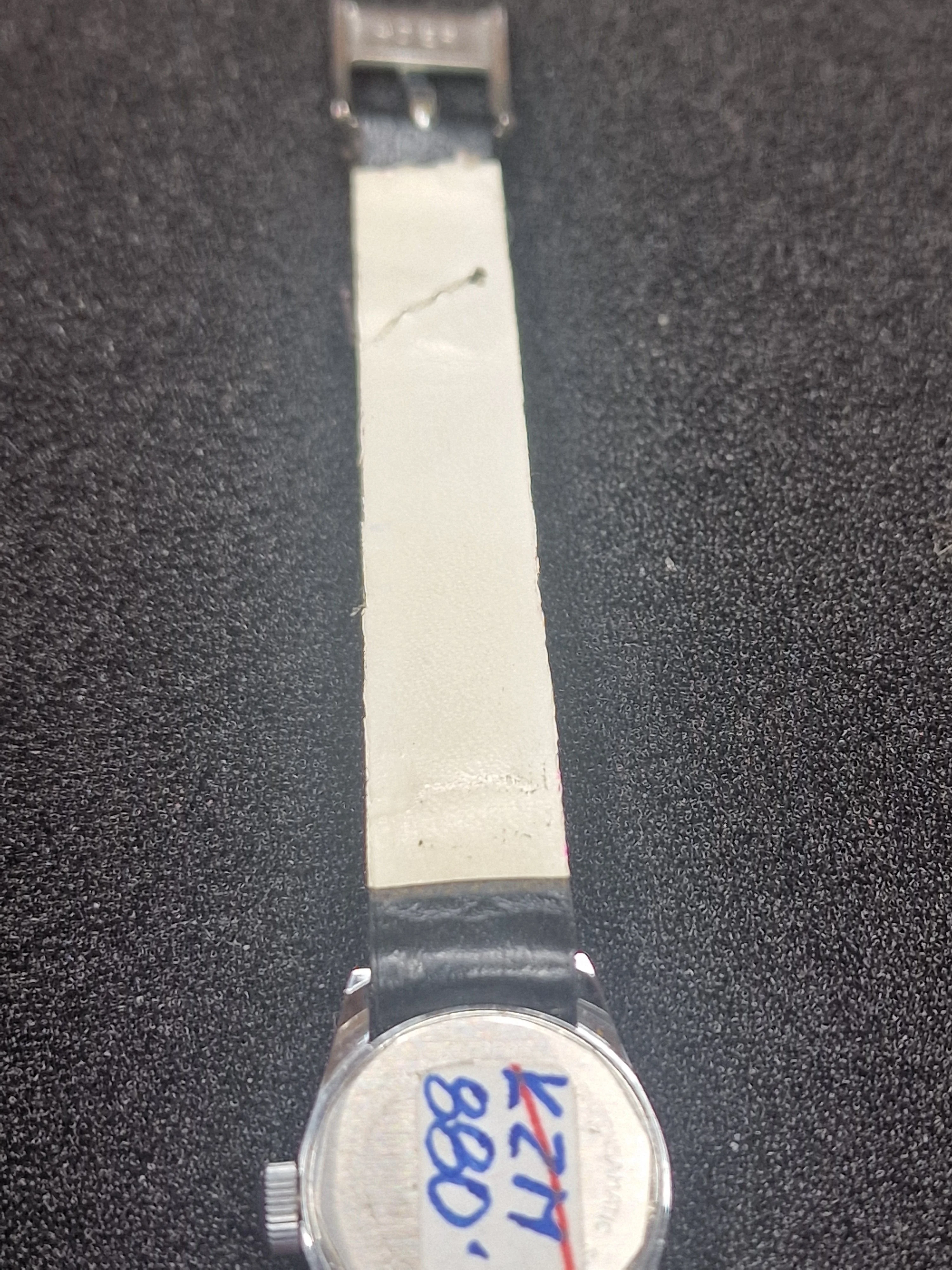 Vintage Nivada Ladies Watch – 23mm – Unworn 9