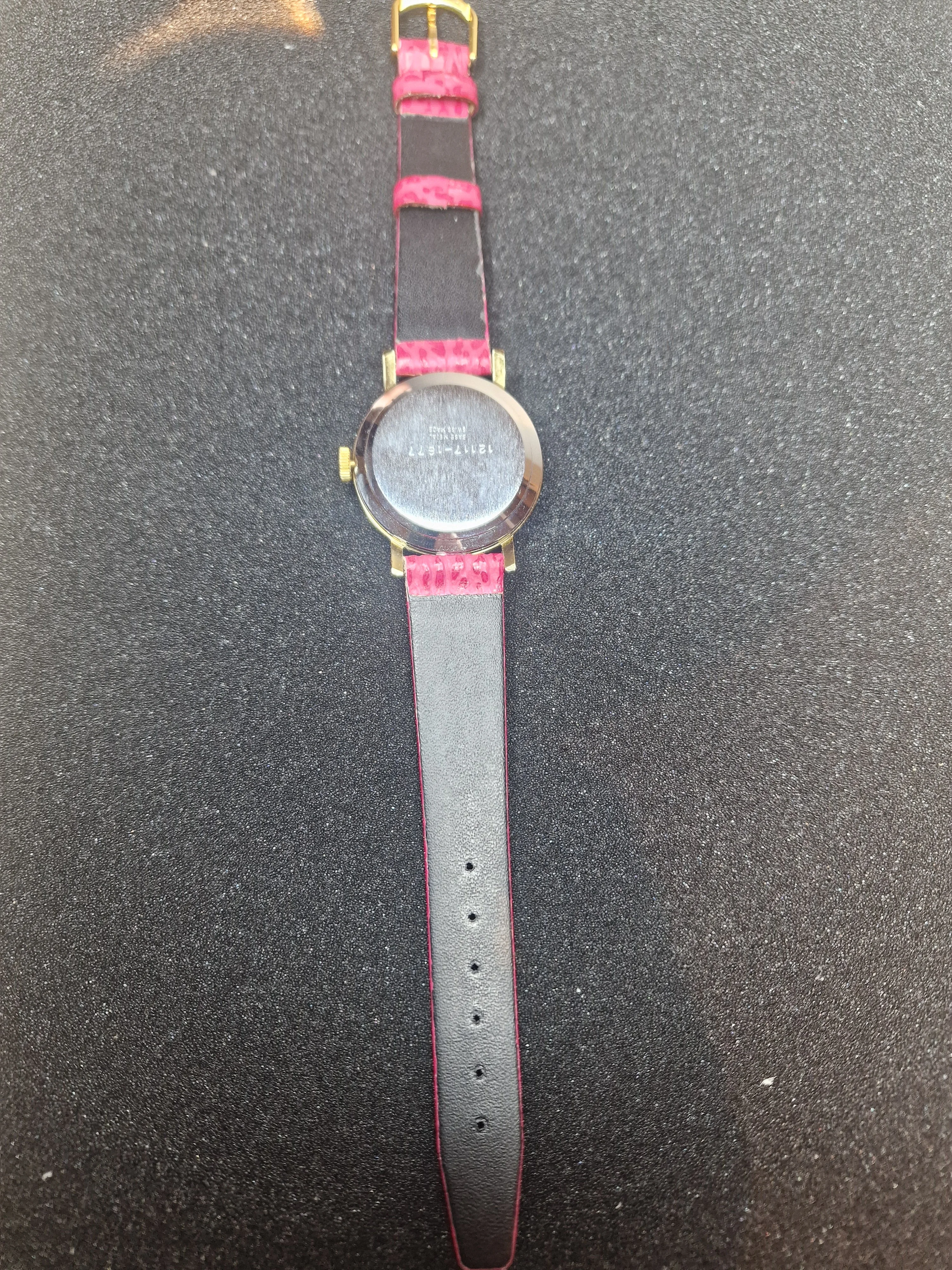 Old Vintage Watch OSAKA De Luxe from the 60s-70s, with Hand-Wound Movement 9