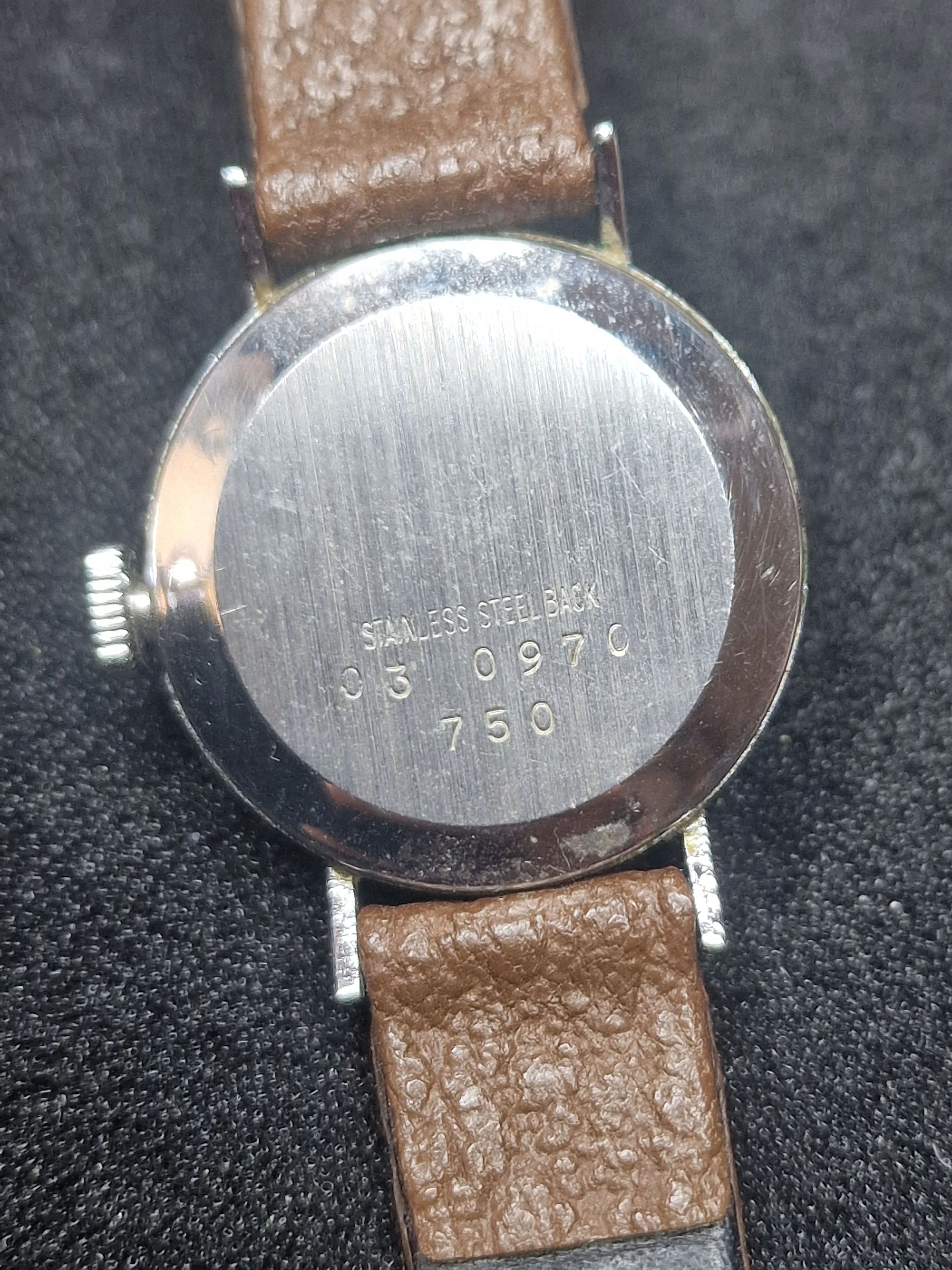 Elegant Vintage Mondia Ladies Watch – Swiss Made – 24 mm 4