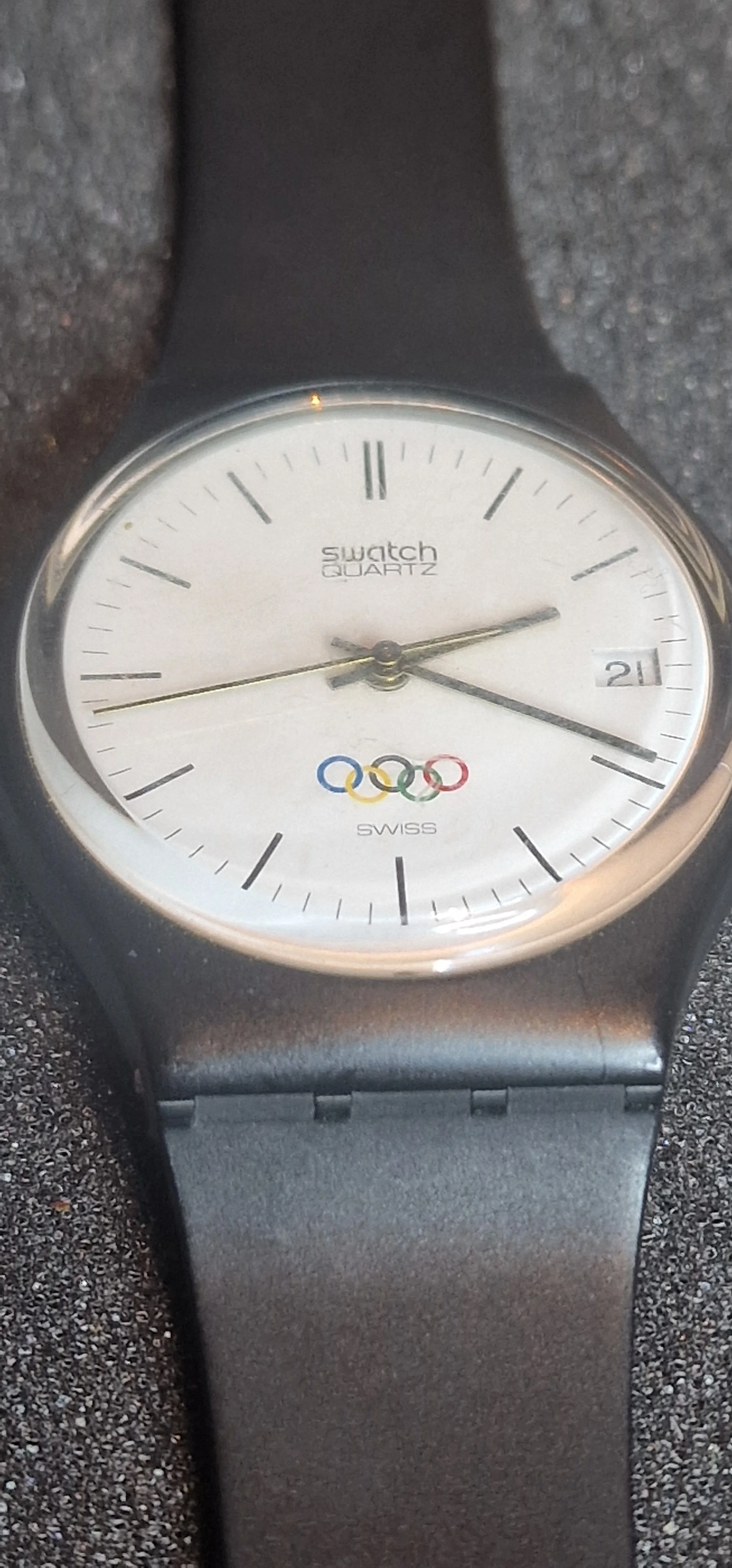 Vintage Swatch Special Olympic Quartz Watch – 1987 – Rare Collector’s Item 8