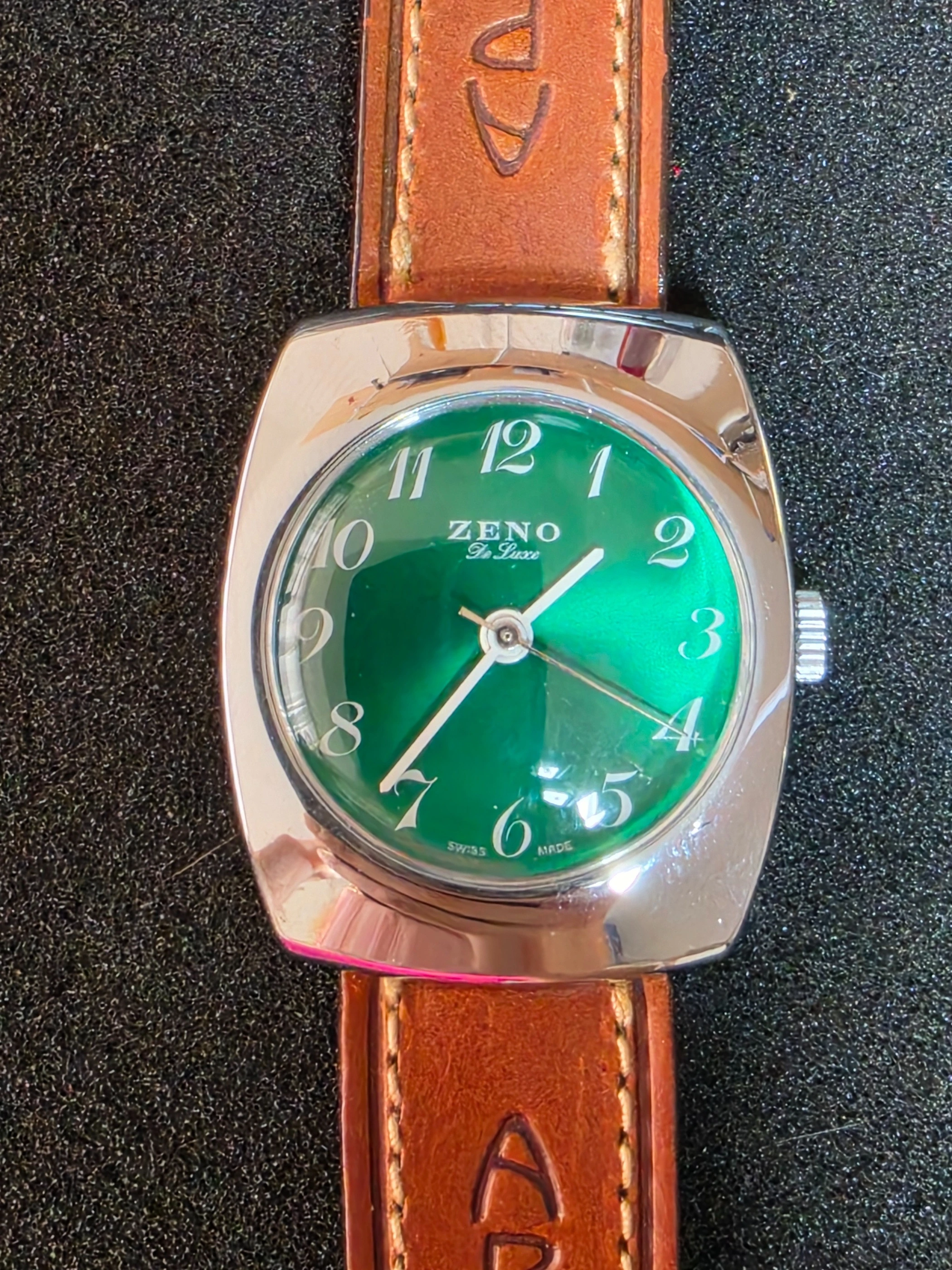 Zeno De Luxe – 1960 – NOS – Green Dial